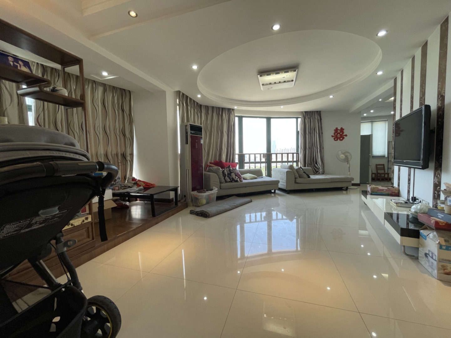 凤凰莱茵苑 3室2厅1卫 147m&sup2;