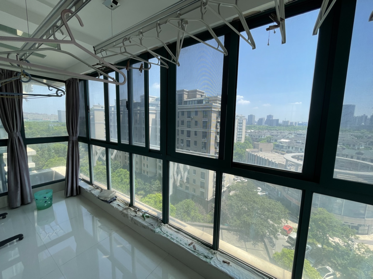 凤凰莱茵苑 3室2厅1卫 147m&sup2;