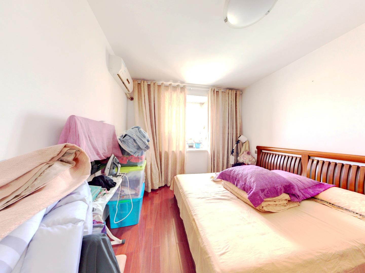 春晖花园 3室2厅2卫 135.00m&sup2;