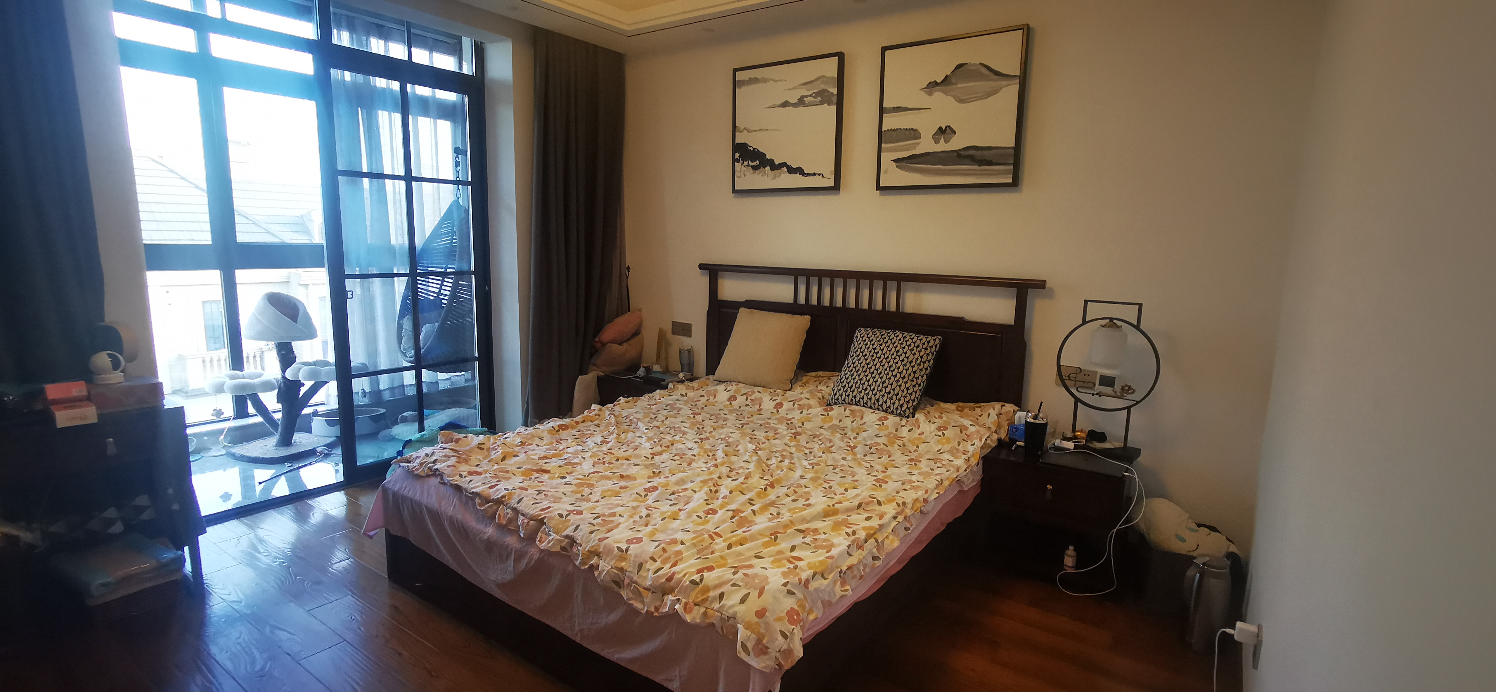 罗福宫 5室2厅2卫 292.00m&sup2;