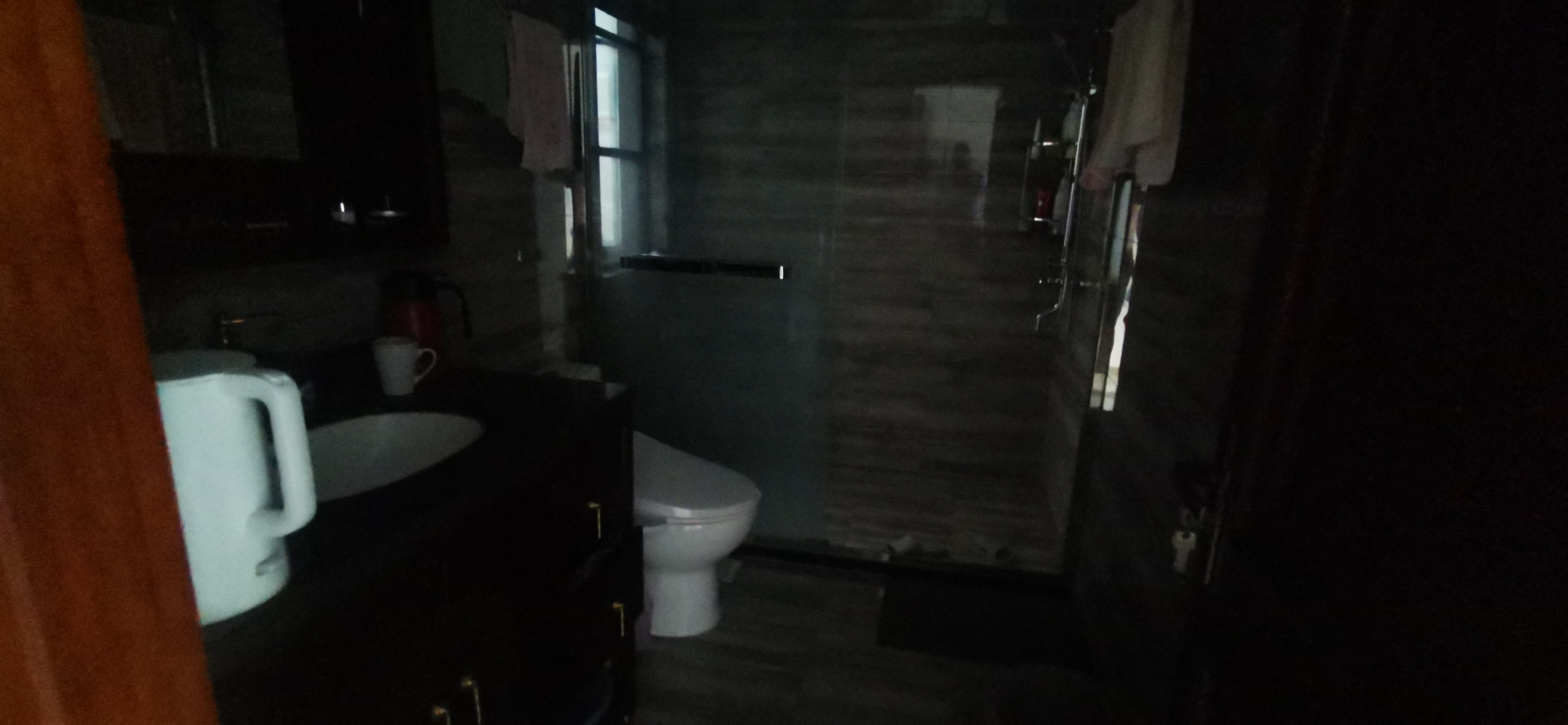 罗福宫 5室2厅2卫 292.00m&sup2;