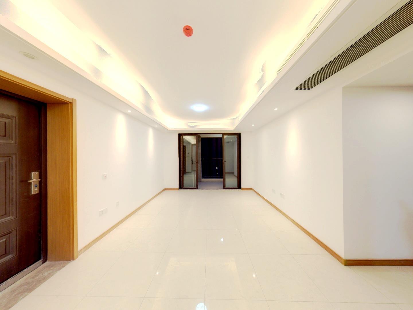 绿地新里城 3室2厅2卫 116.3m&sup2;