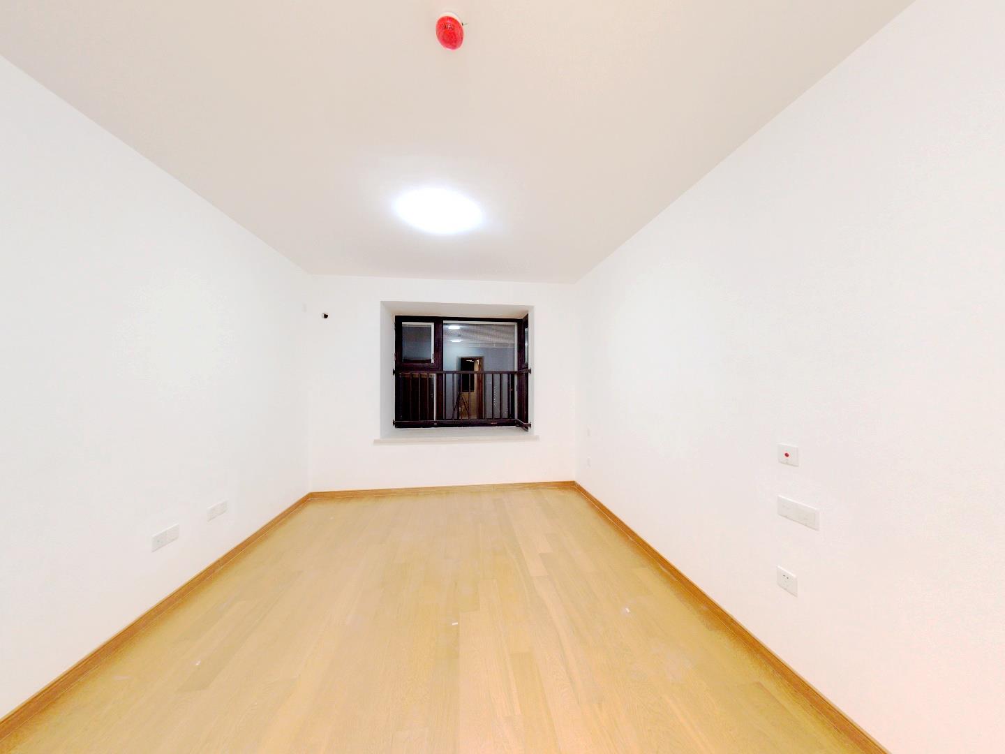 绿地新里城 3室2厅2卫 116.3m&sup2;