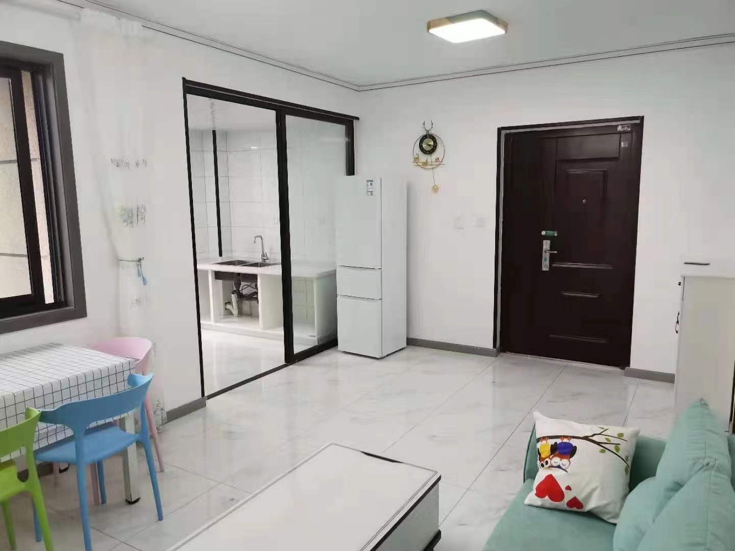 红星嘉苑 2室1厅1卫 83m&sup2;