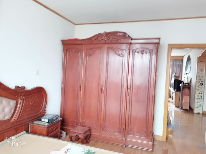 龙王桥新村 3室2厅2卫 229m&sup2;
