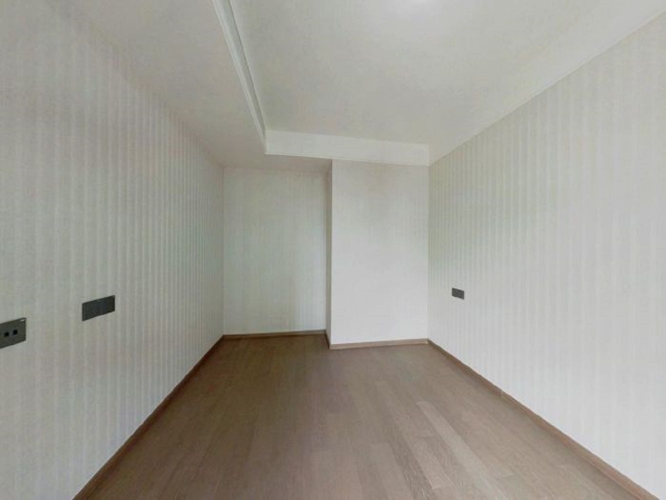 龙湖天宸源著 3室2厅2卫 116.8m&sup2;