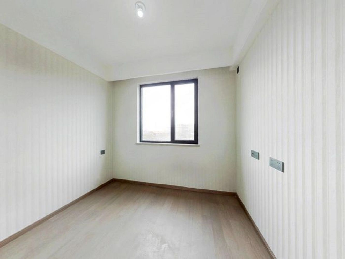 龙湖天宸源著 3室2厅2卫 116.8m&sup2;
