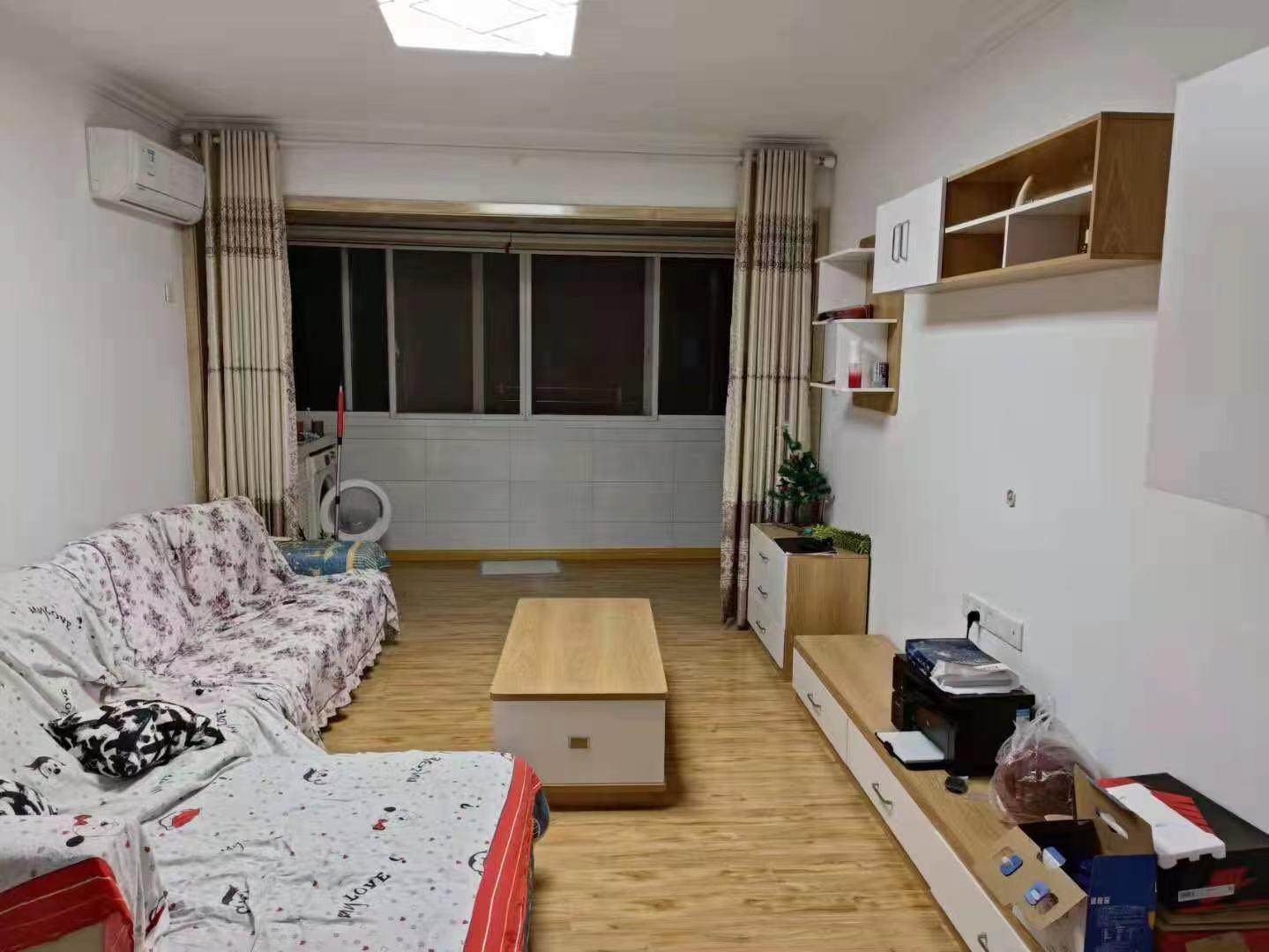 新桃园 3室2厅1卫 107m&sup2;