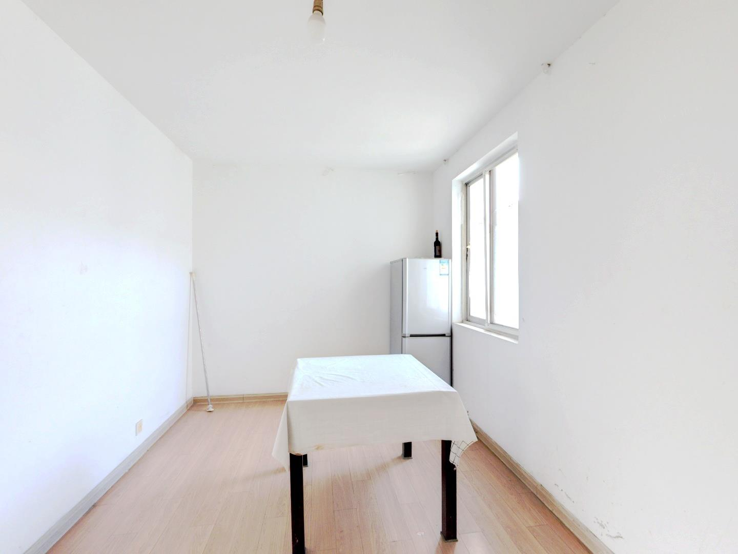 晨苑 2室1厅1卫 75m&sup2;