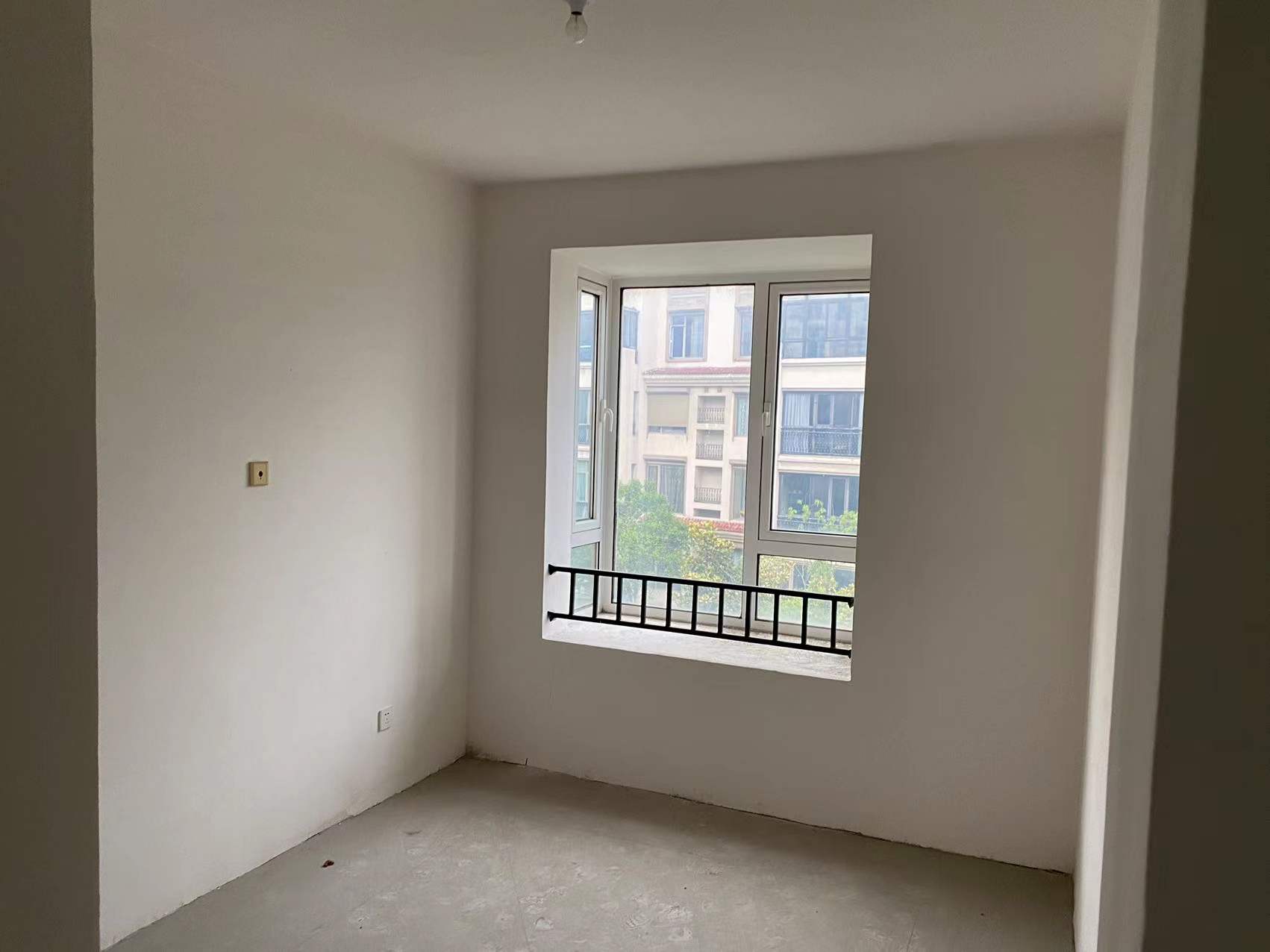 军山花园 3室2厅2卫 136.24m&sup2;