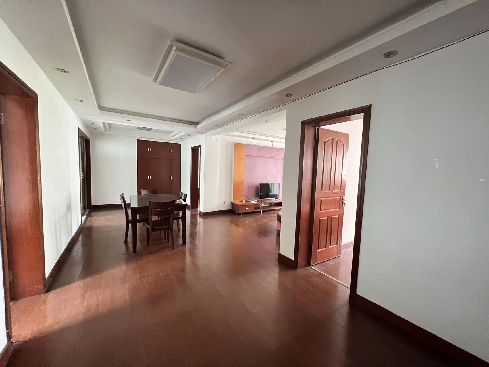 锦绣花园 3室1厅1卫 120m&sup2;
