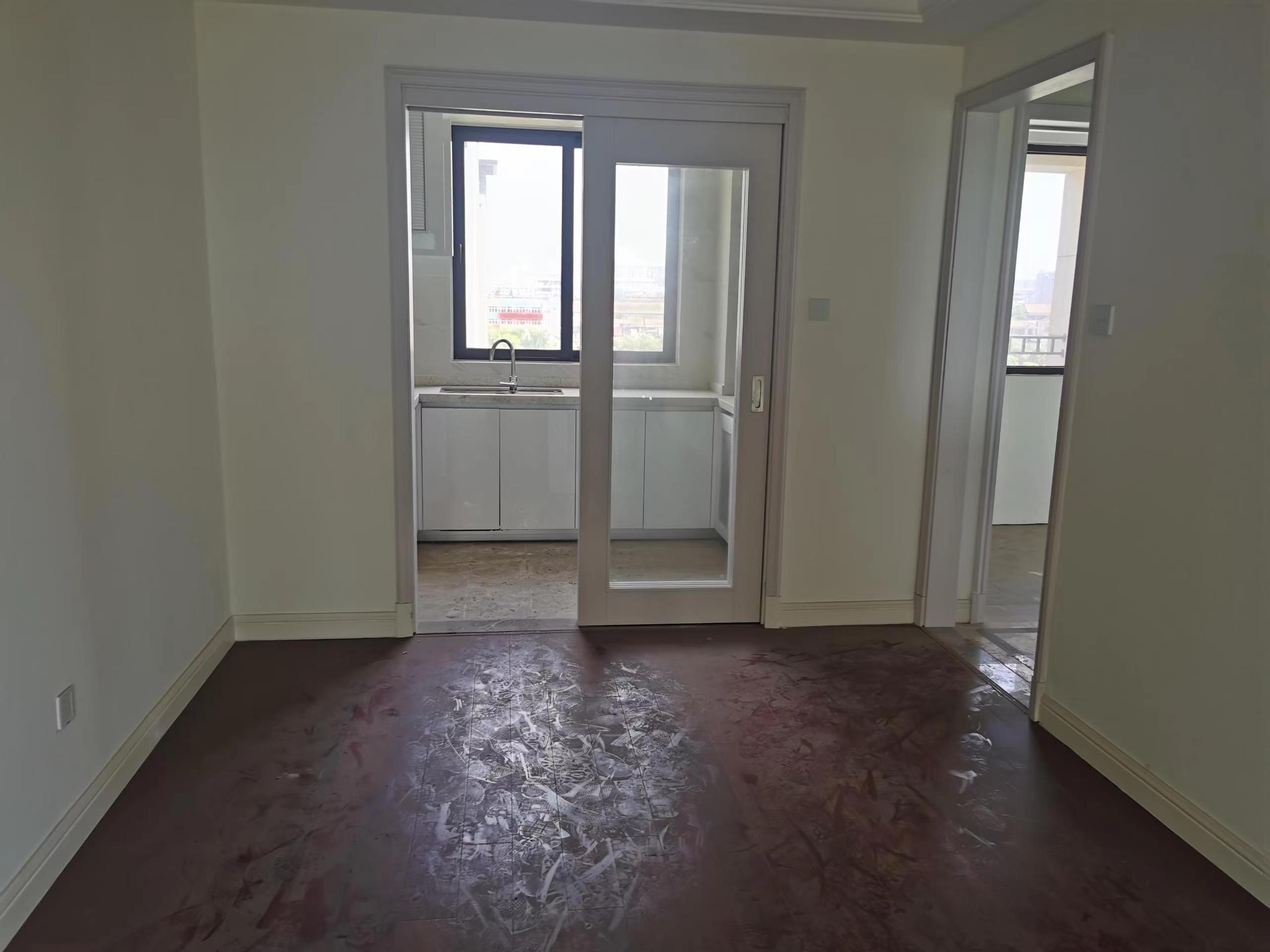 红星天铂 3室2厅2卫 116m&sup2;