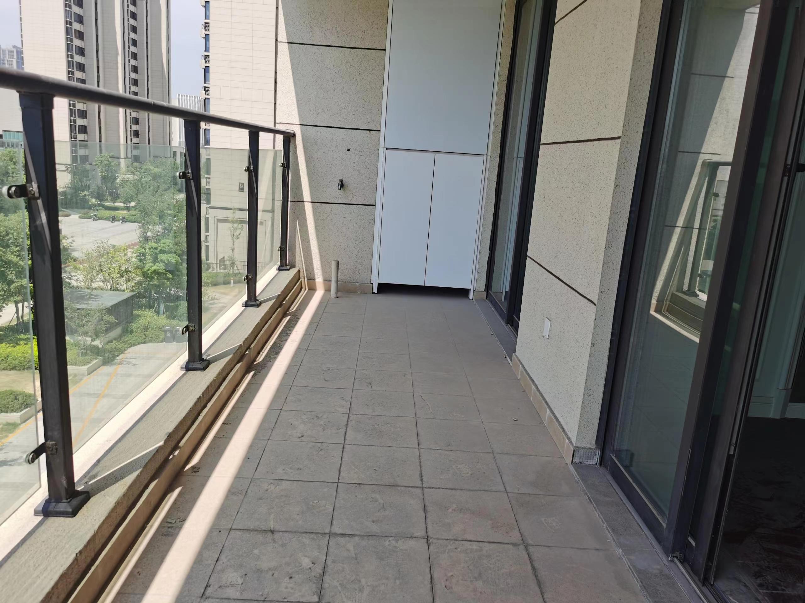 红星天铂 3室2厅2卫 116m&sup2;