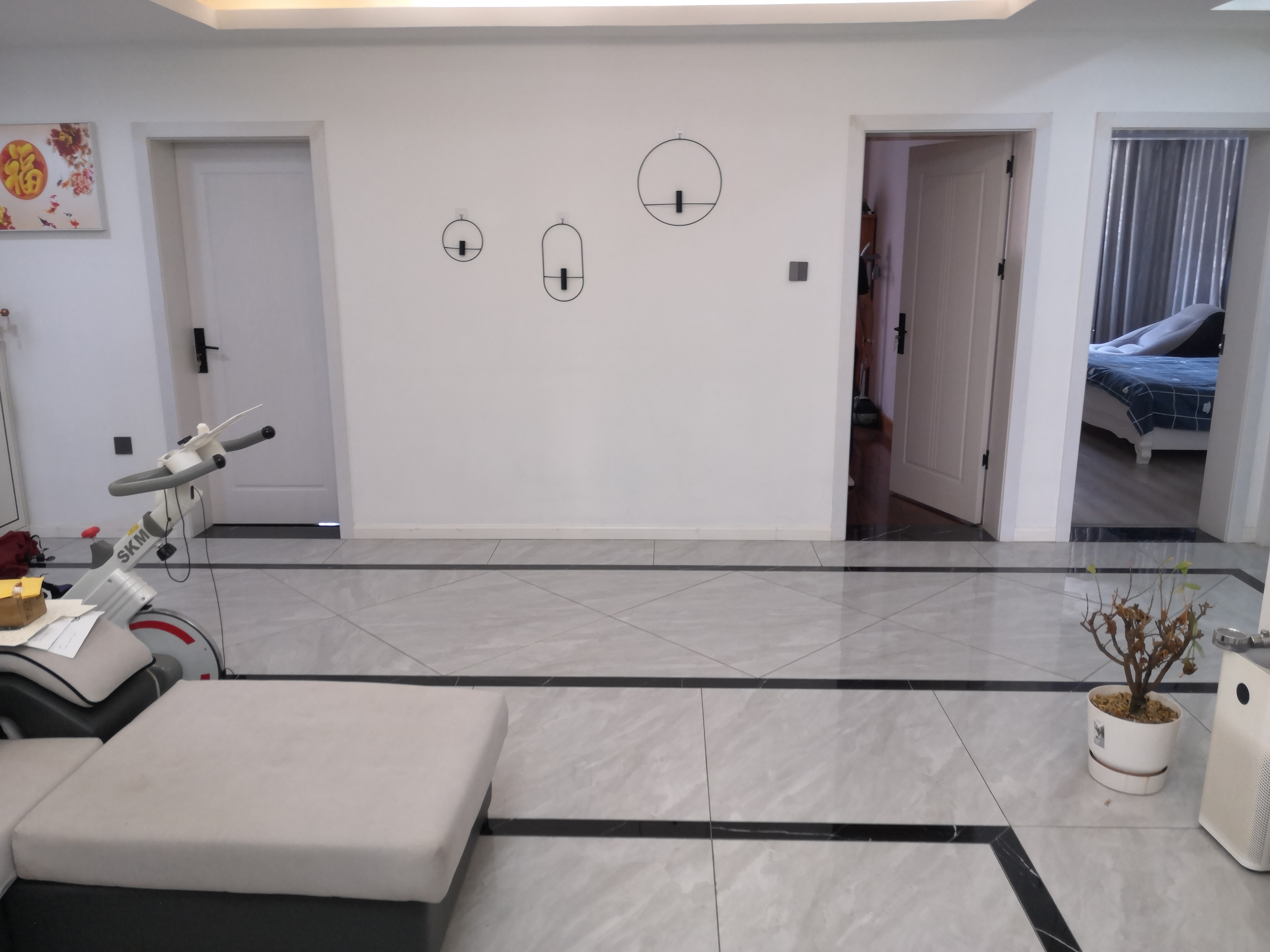 华中园 3室2厅1卫 123.21m&sup2;