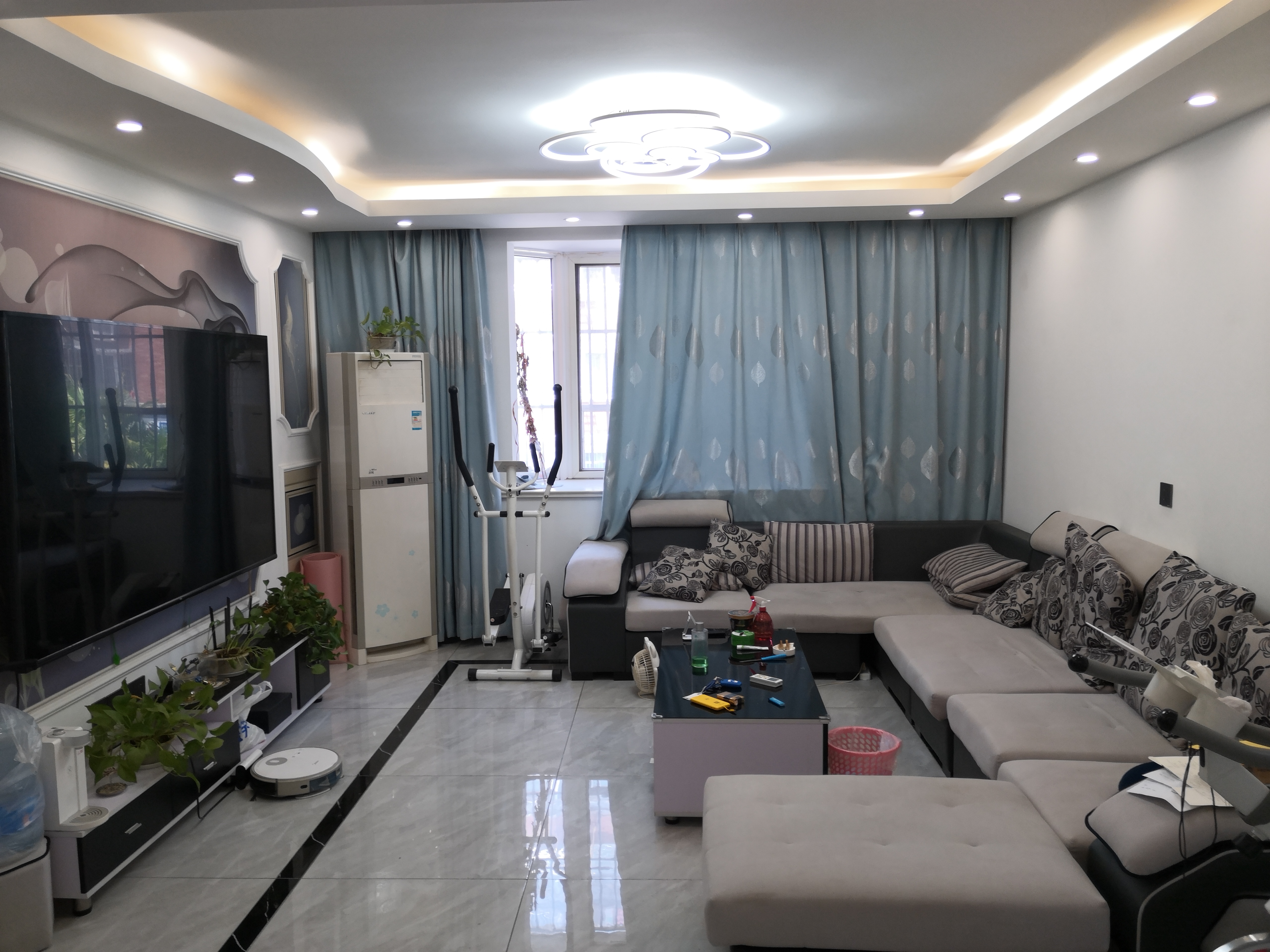华中园 3室2厅1卫 123.21m&sup2;