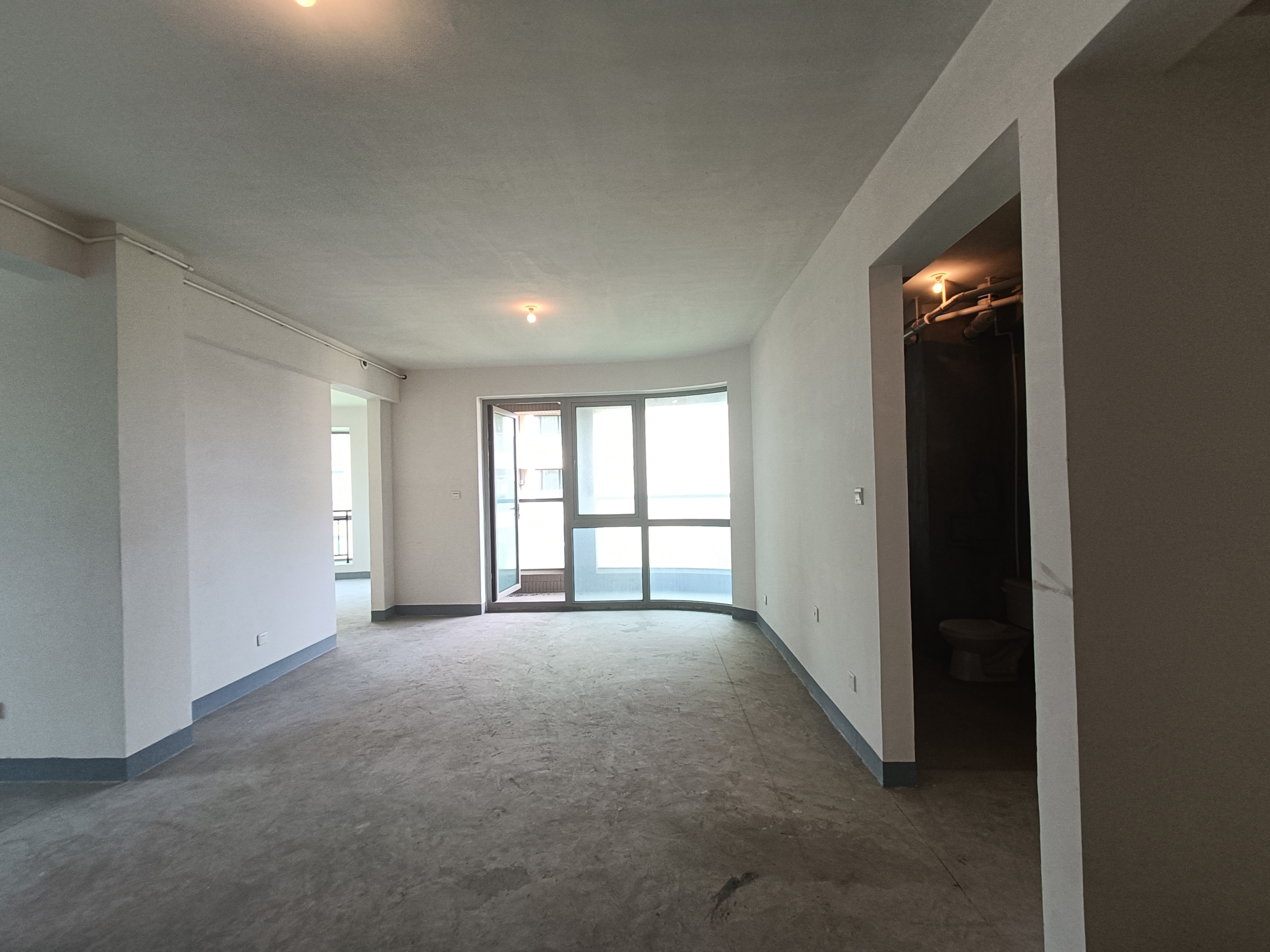 绿城玉兰公寓 3室2厅2卫 164.00m²