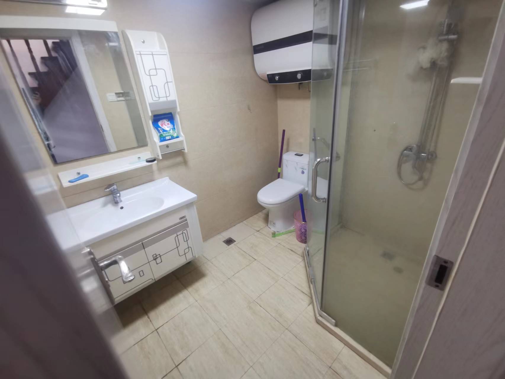 金海岸国际广场 3室2厅1卫 112.9m&sup2;