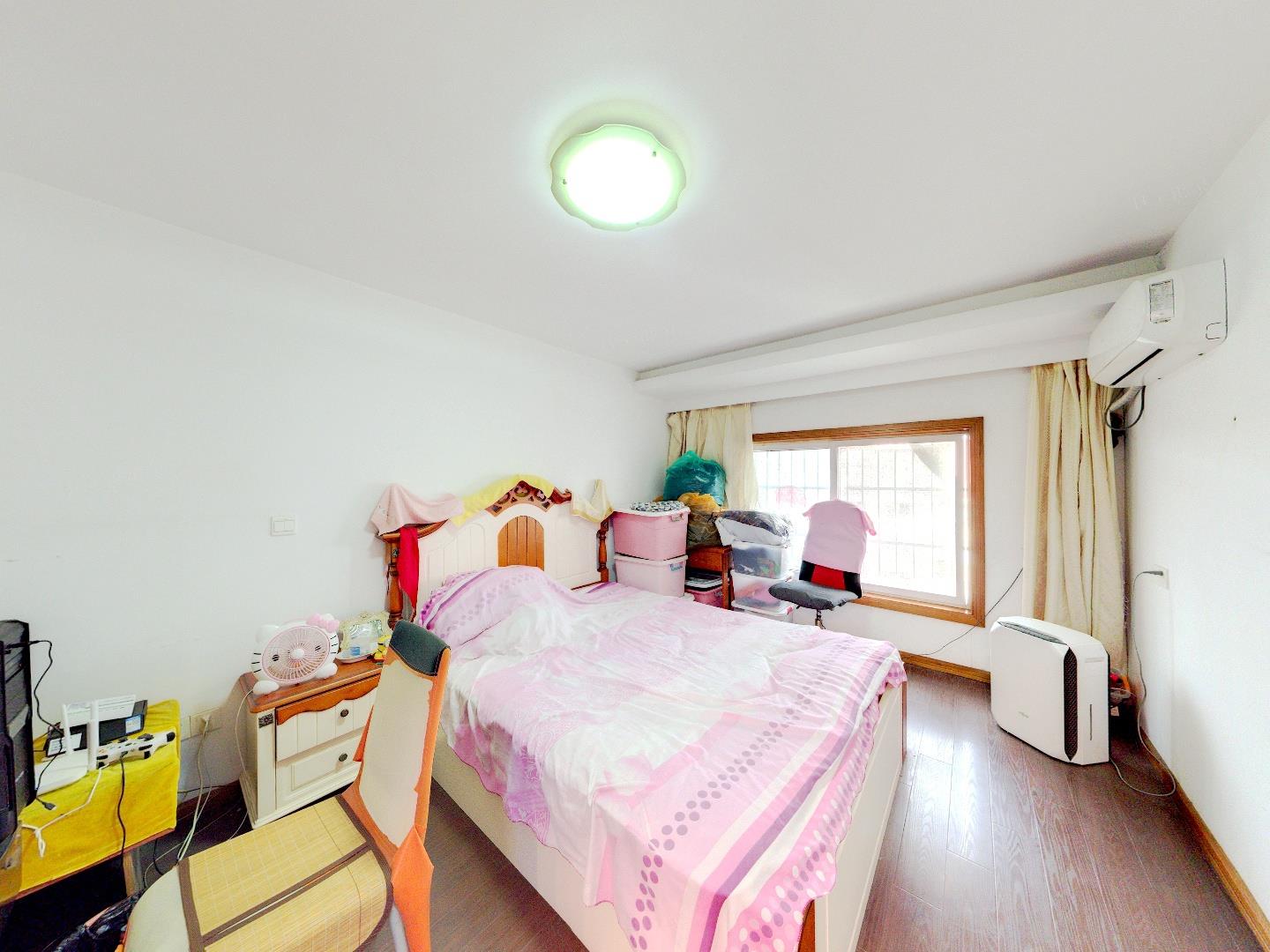 城港花苑东区 4室2厅1卫 76.00m&sup2;