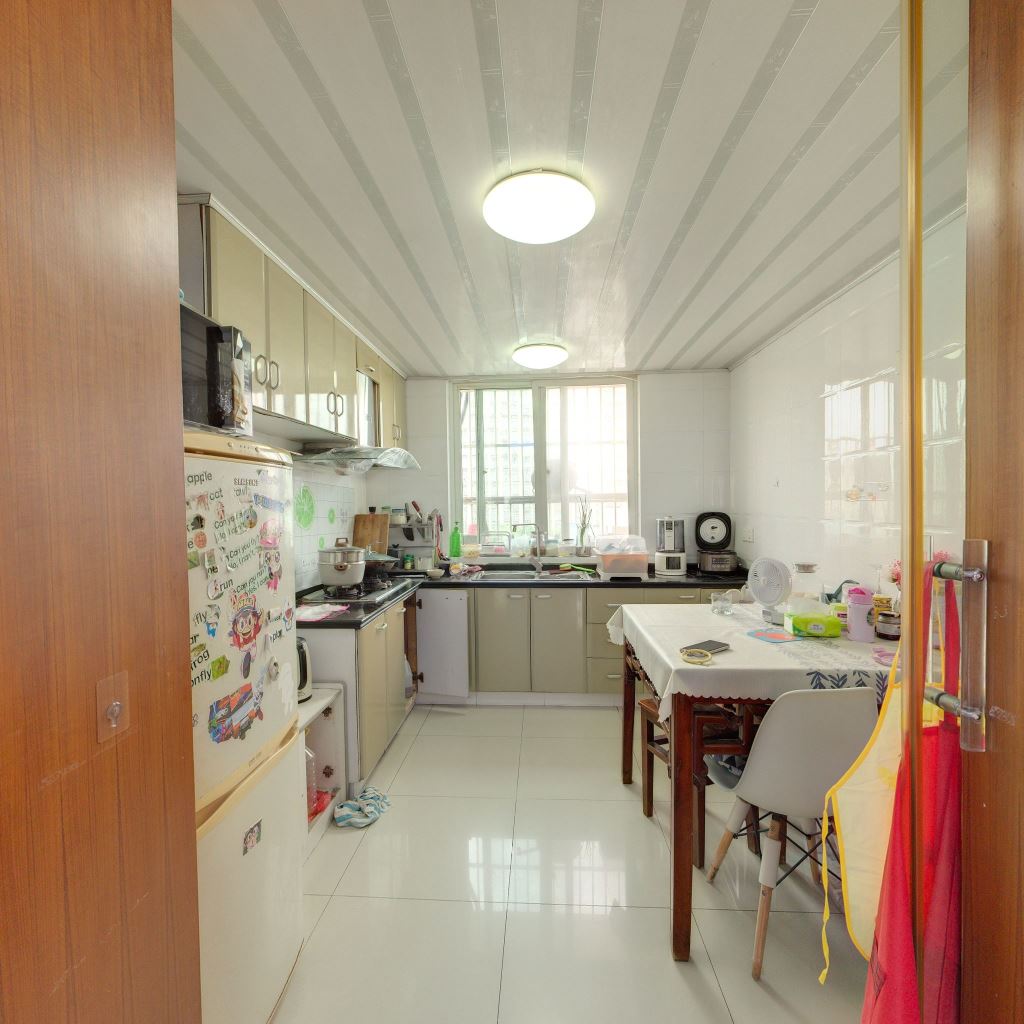 城港花苑东区 4室2厅1卫 126m&sup2;