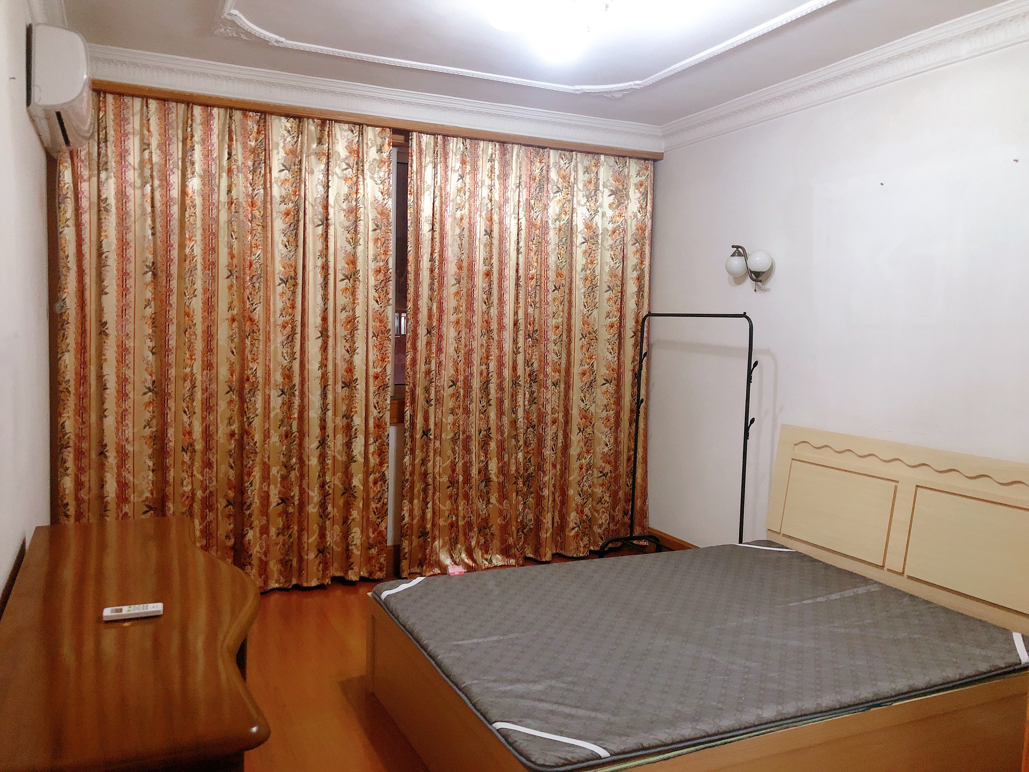 北郭东村北区 5室2厅1卫 143.69m&sup2;