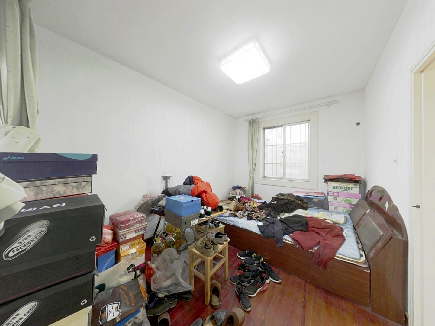 南川园新村 3室1厅1卫 85m&sup2;