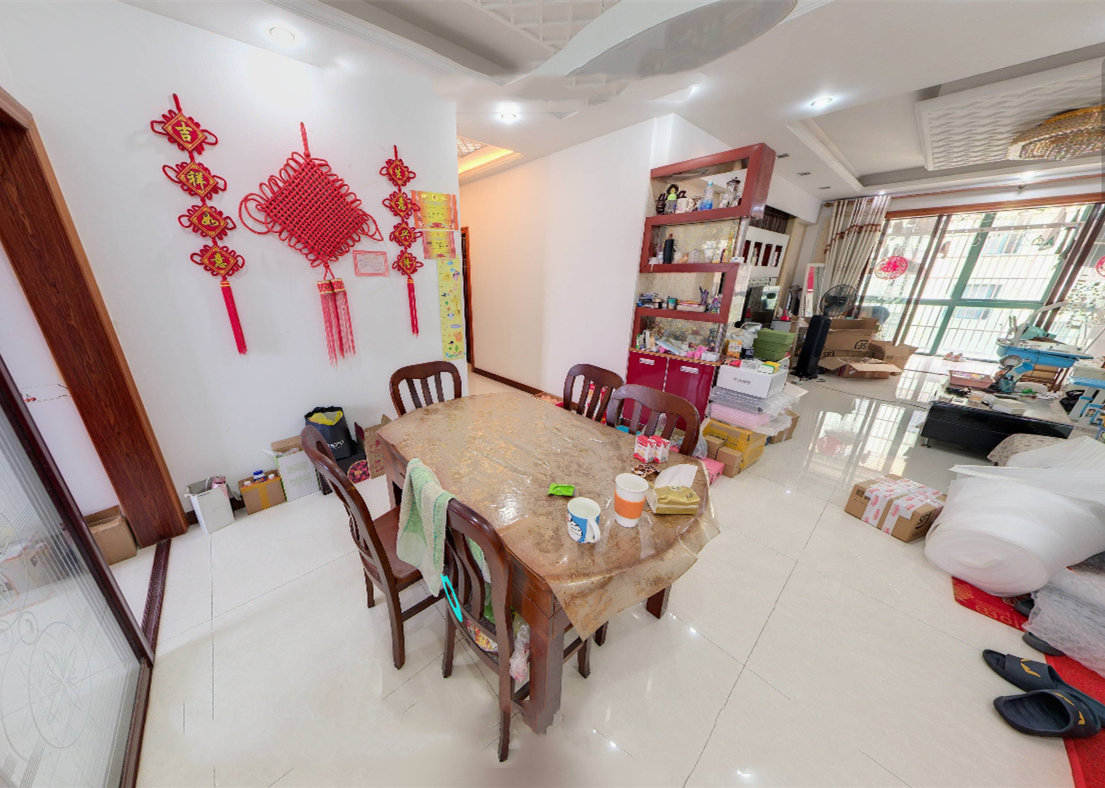 丽景花园 4室2厅2卫 143.85m&sup2;