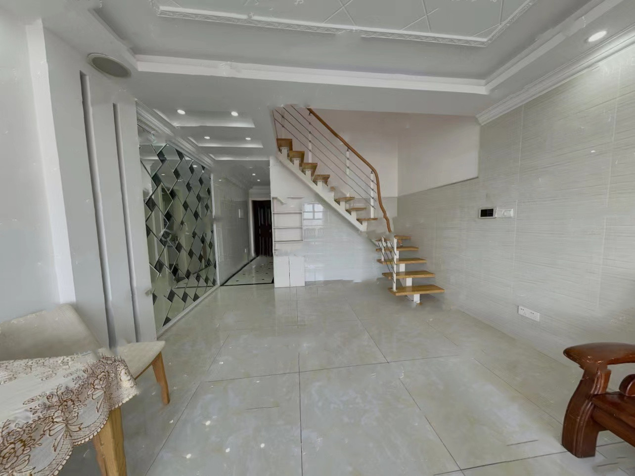 江海大厦 2室2厅2卫 60m&sup2;