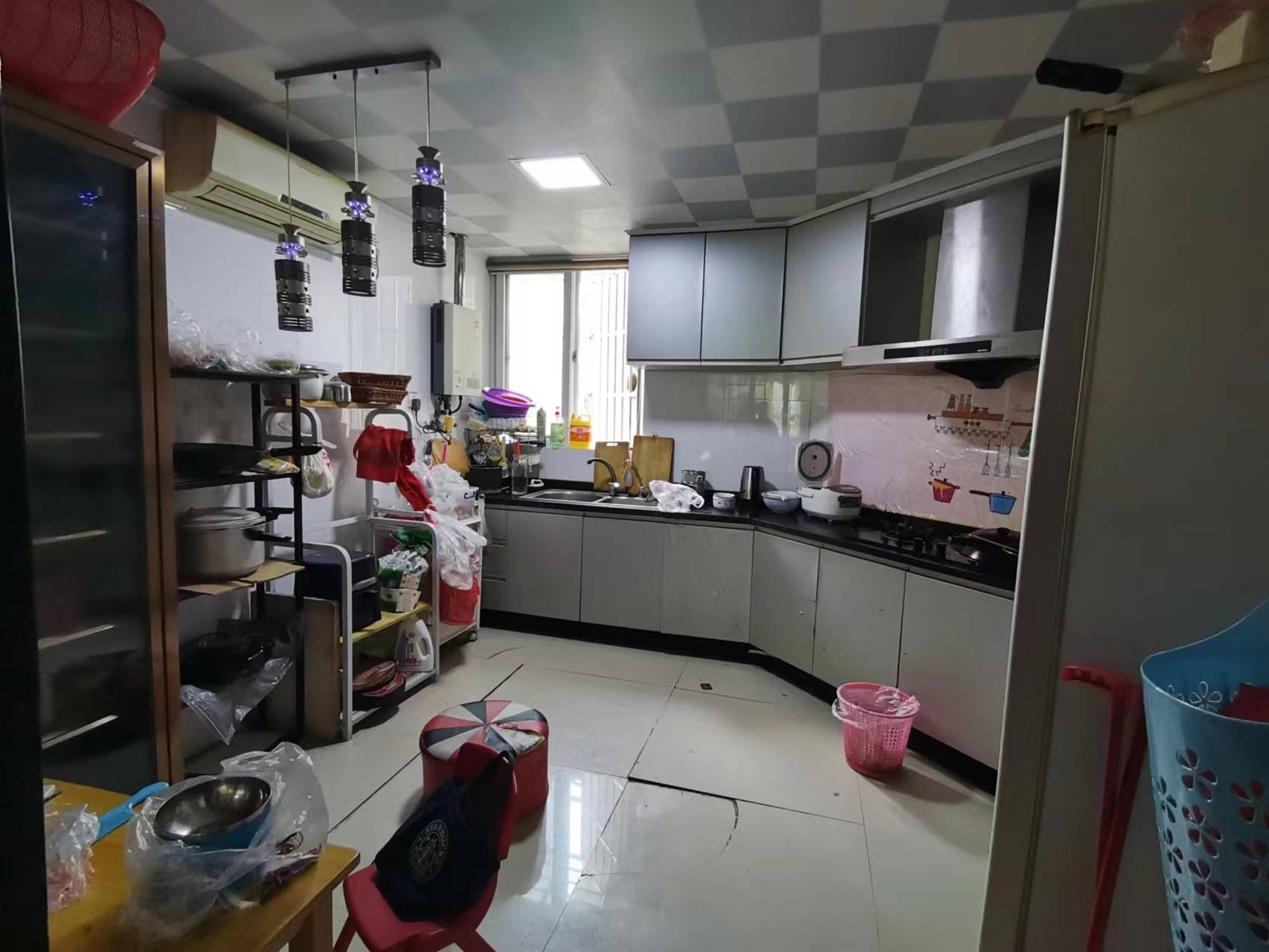 春晖花园 4室2厅2卫 168.8m&sup2;