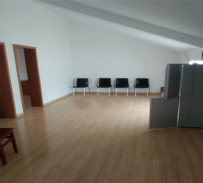 秦灶新村 3室2厅1卫 120m&sup2;