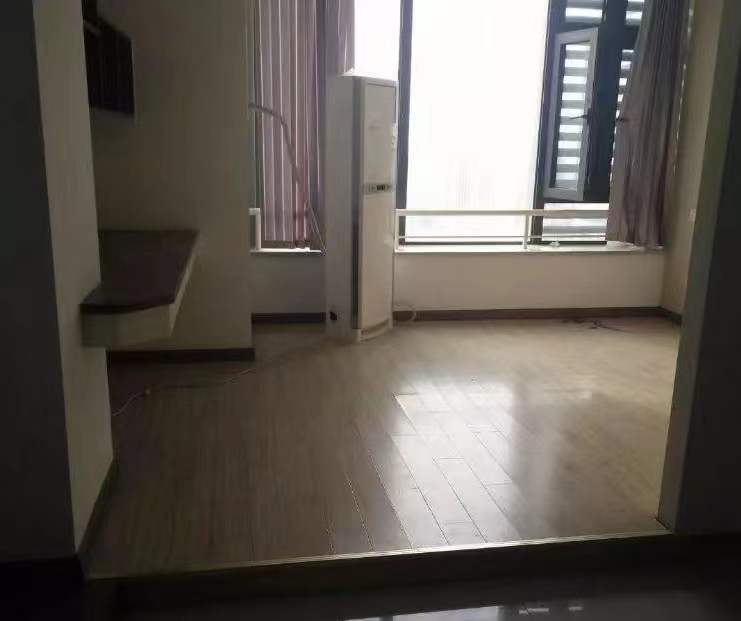 中南世纪城 1室1厅1卫 80m&sup2;