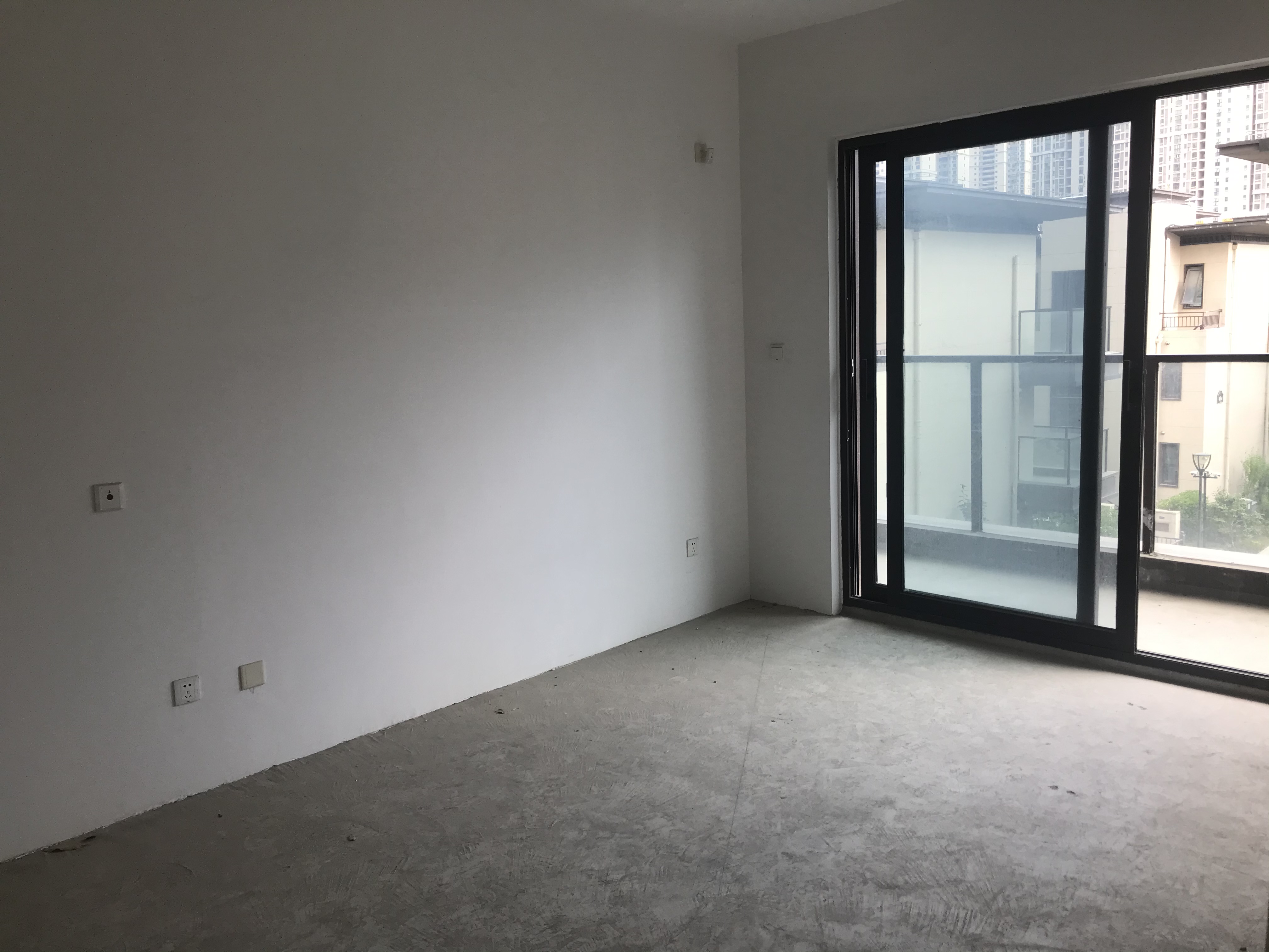 云樾东方 4室2厅3卫 153m&sup2;