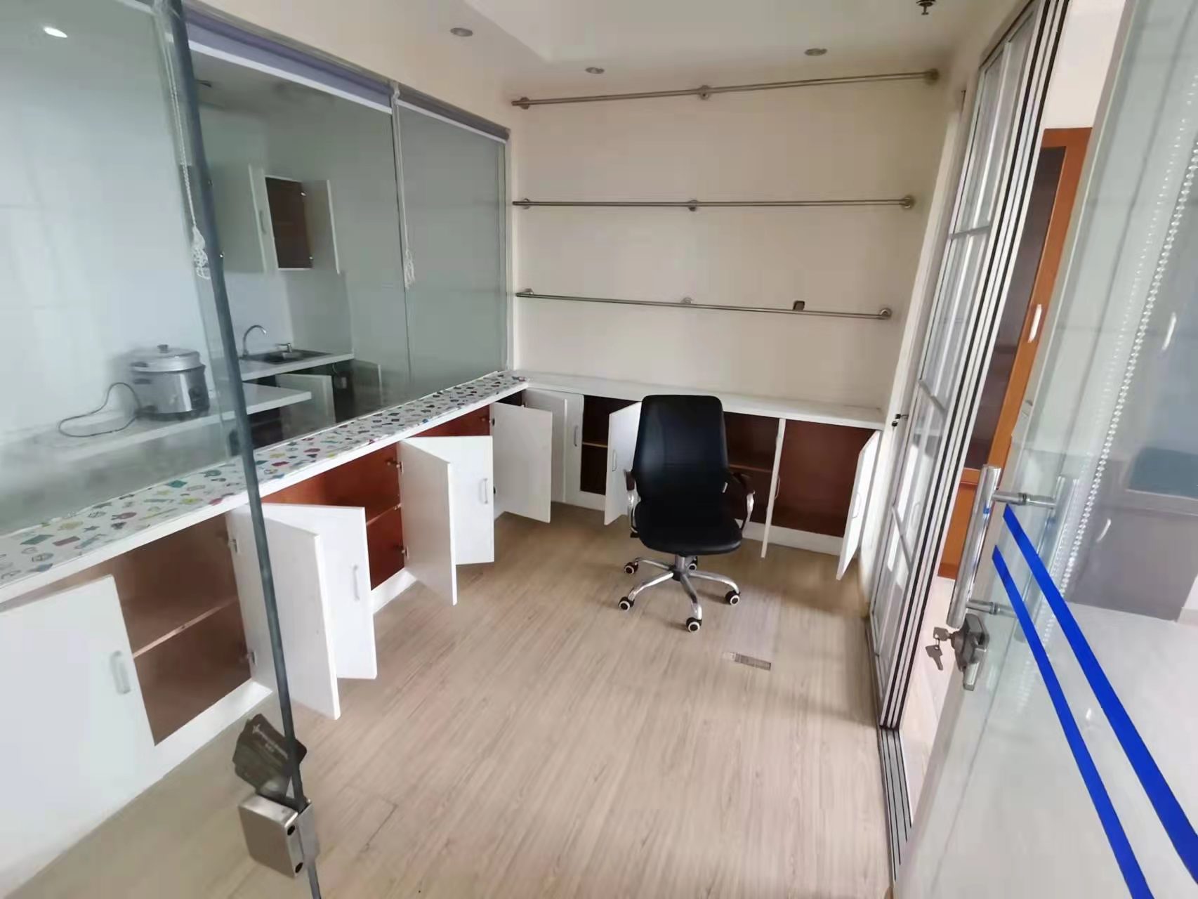 中南世纪城 1室1厅1卫 93.3m²