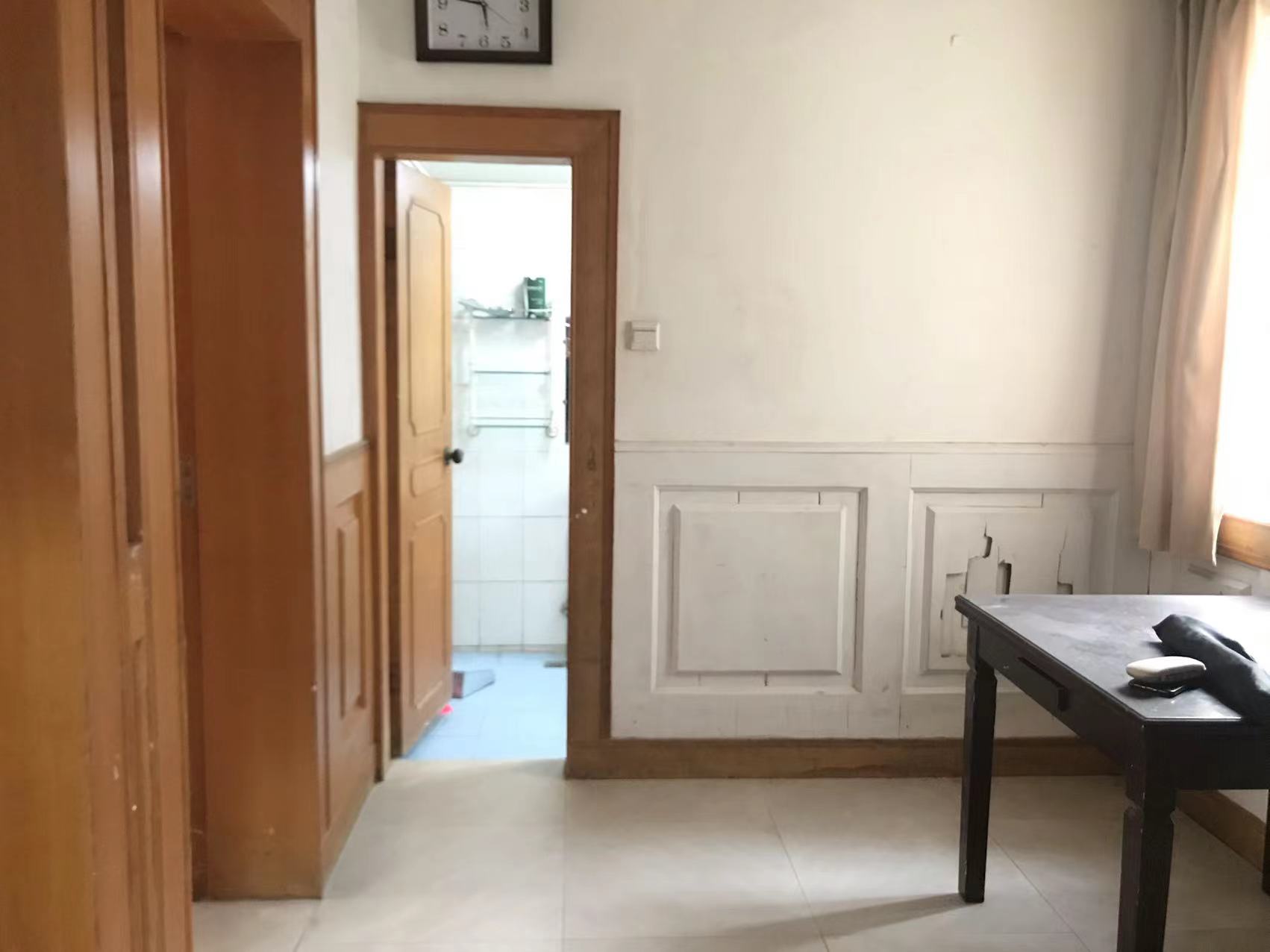 城港新村 2室1厅1卫 60m&sup2;