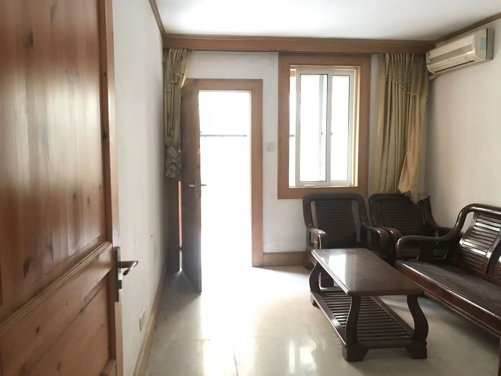 城港新村 2室1厅1卫 60m&sup2;