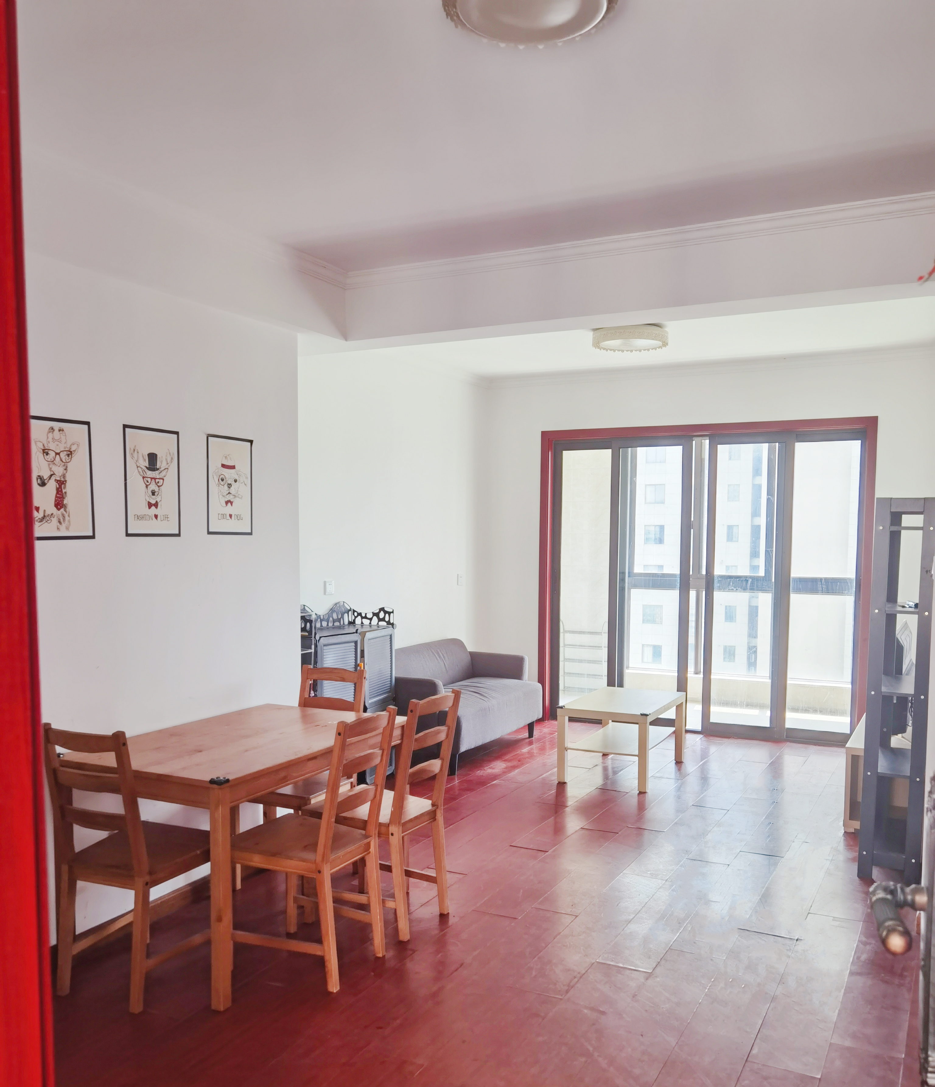 皇家花园北区 2室2厅1卫 83m&sup2;