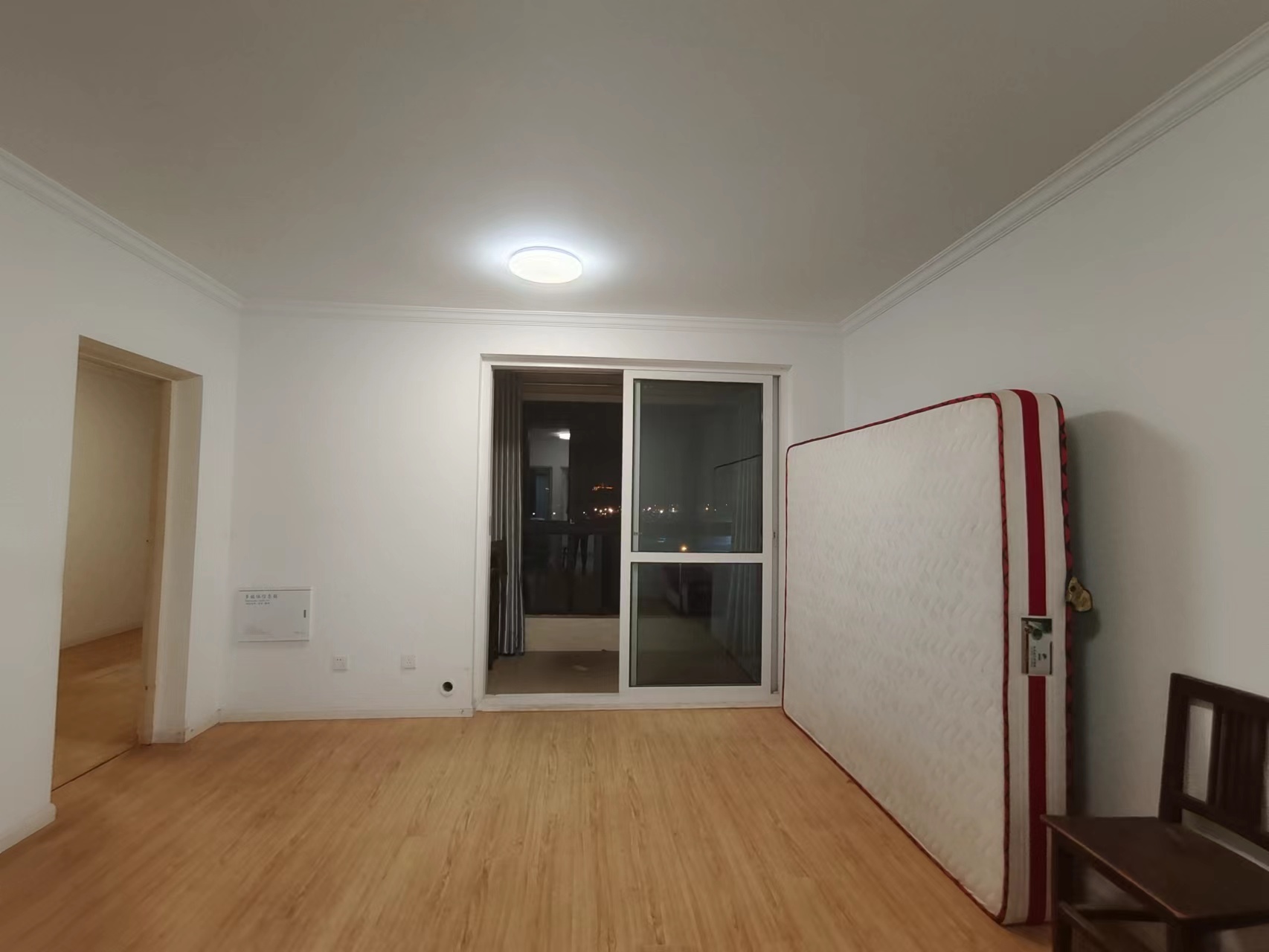 临江家园 1室1厅1卫 70m&sup2;