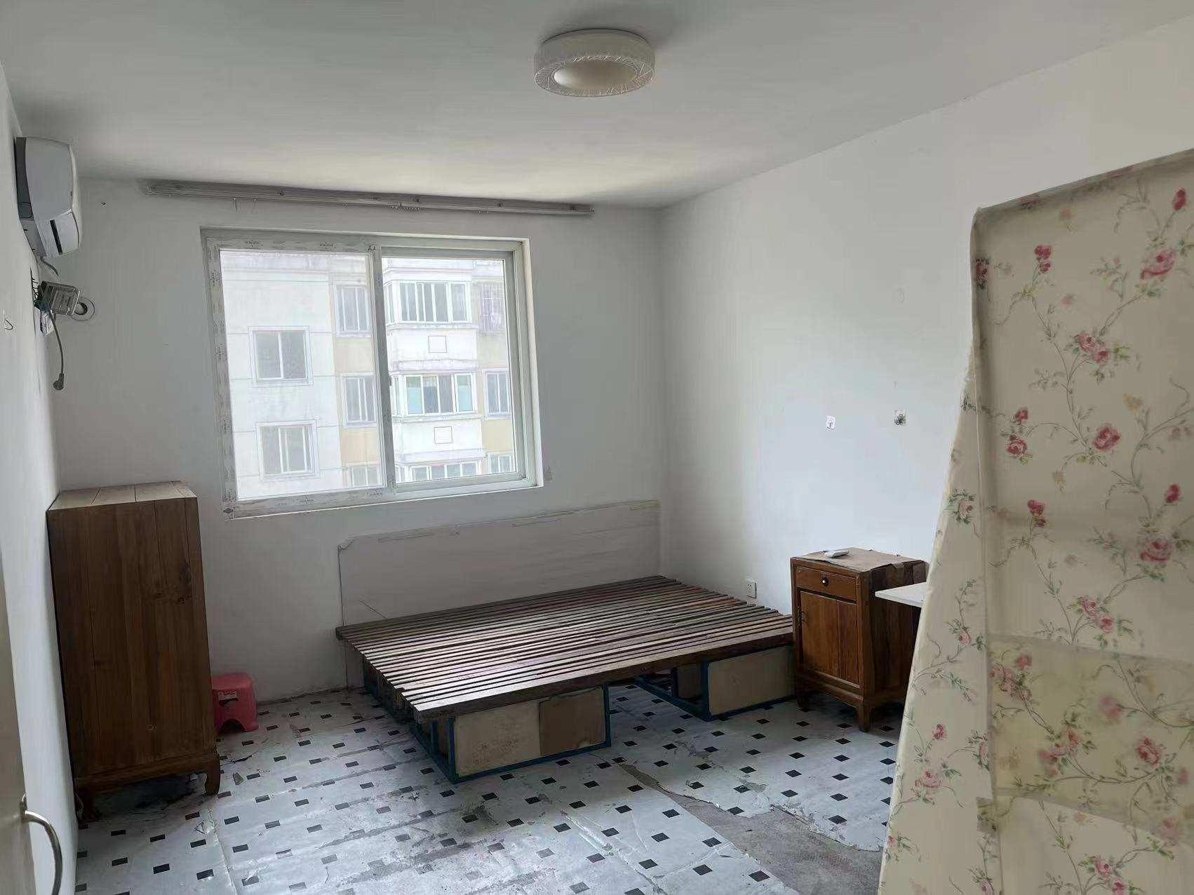 永兴佳园二期 3室2厅1卫 136m&sup2;