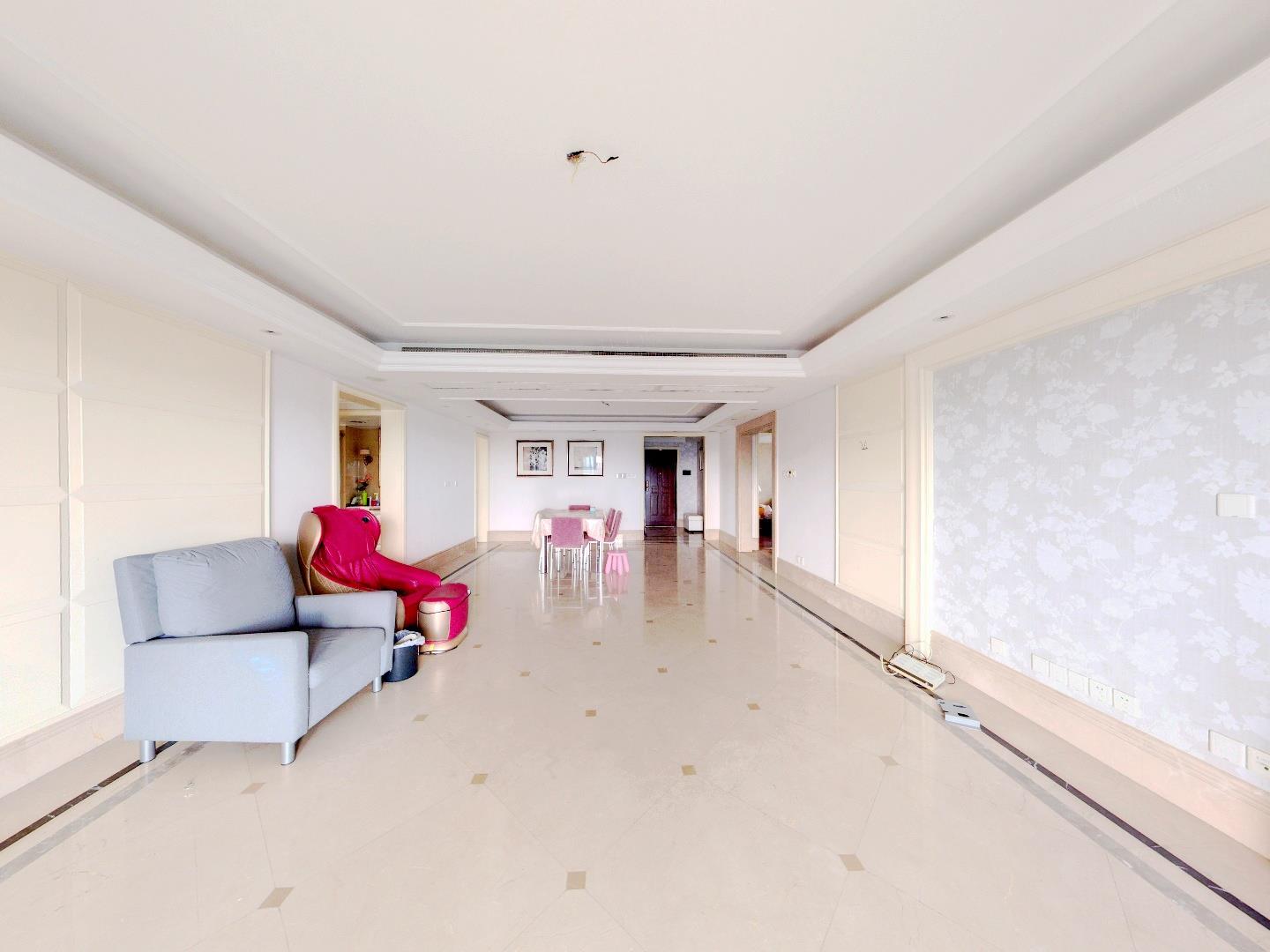 金鼎湾花园 4室2厅1卫 199.6m&sup2;