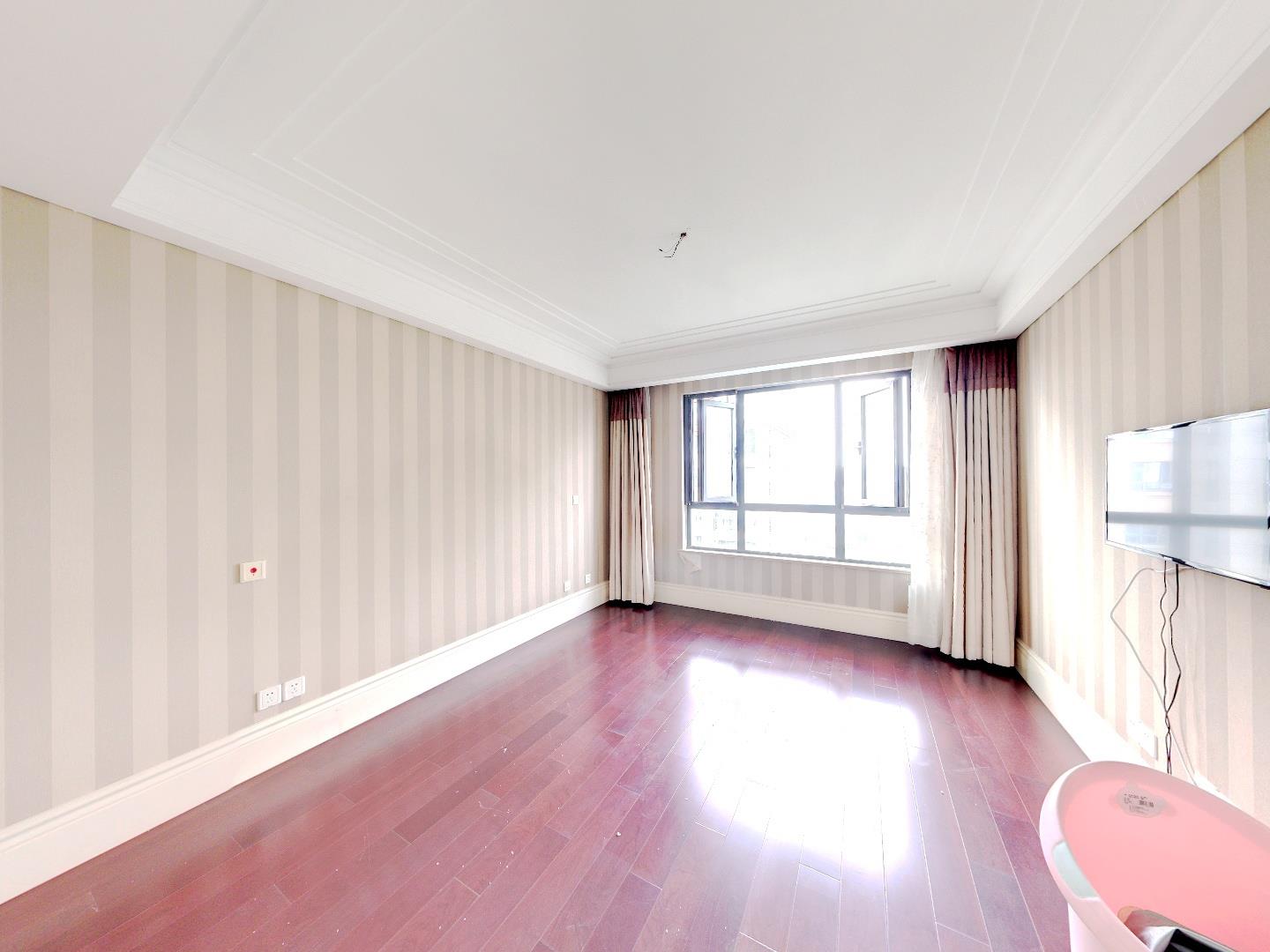 金鼎湾花园 4室2厅1卫 199.6m&sup2;