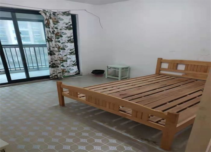 朝阳花苑 3室2厅2卫 138m&sup2;
