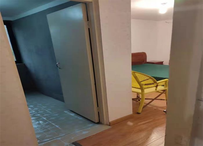 朝阳花苑 3室2厅2卫 138m&sup2;