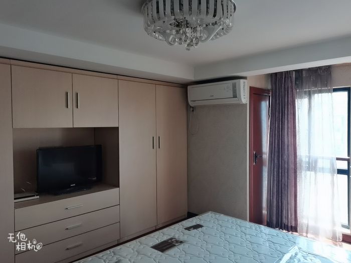 东景新城 2室1厅2卫 70m²