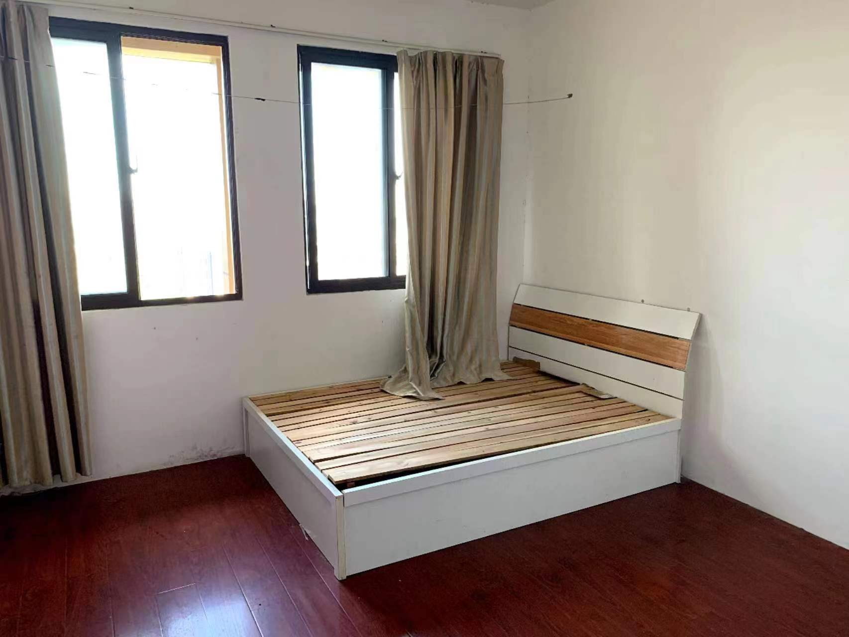 帝奥世伦名郡 2室1厅1卫 94m&sup2;