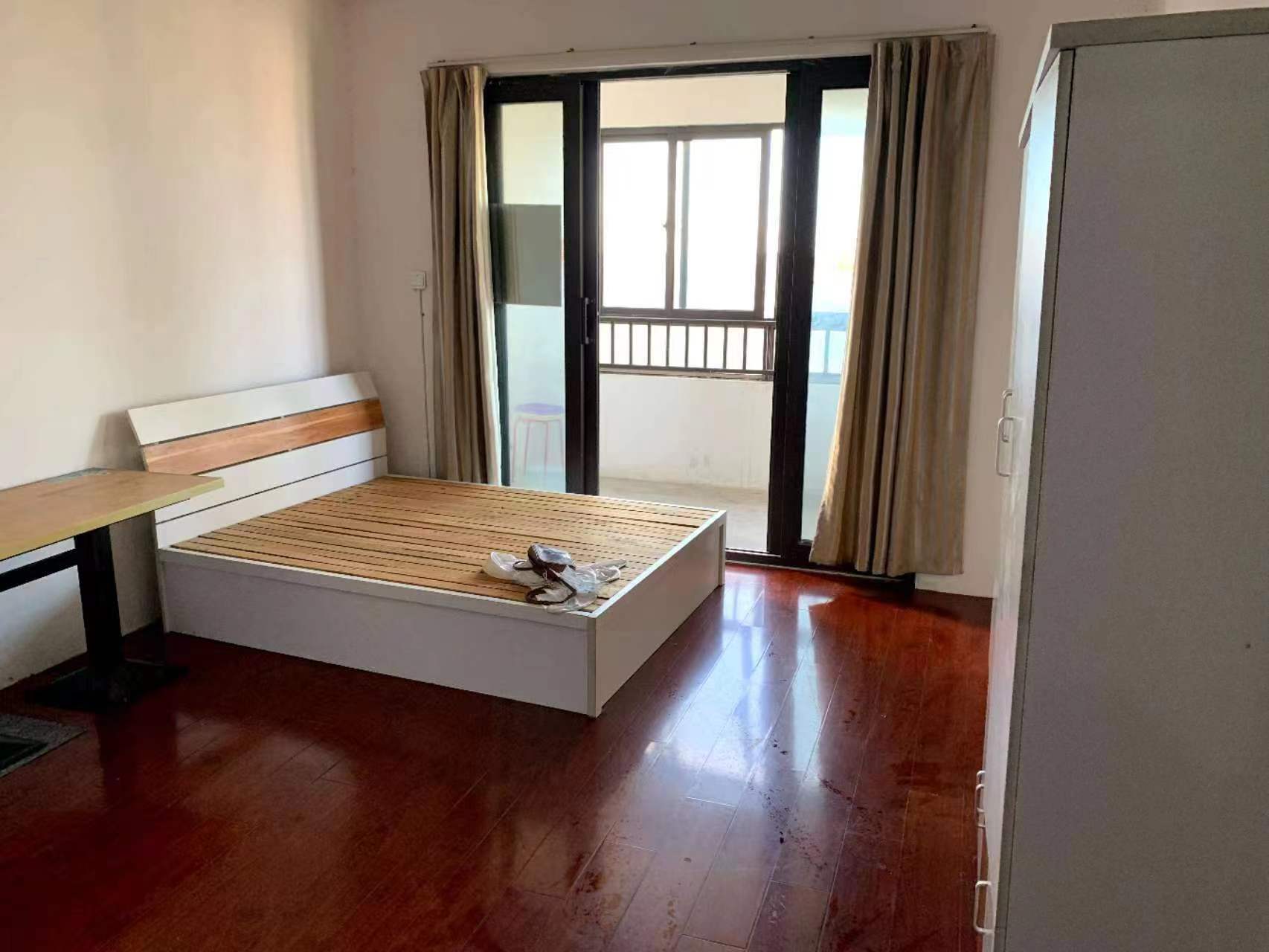 帝奥世伦名郡 2室1厅1卫 94m&sup2;