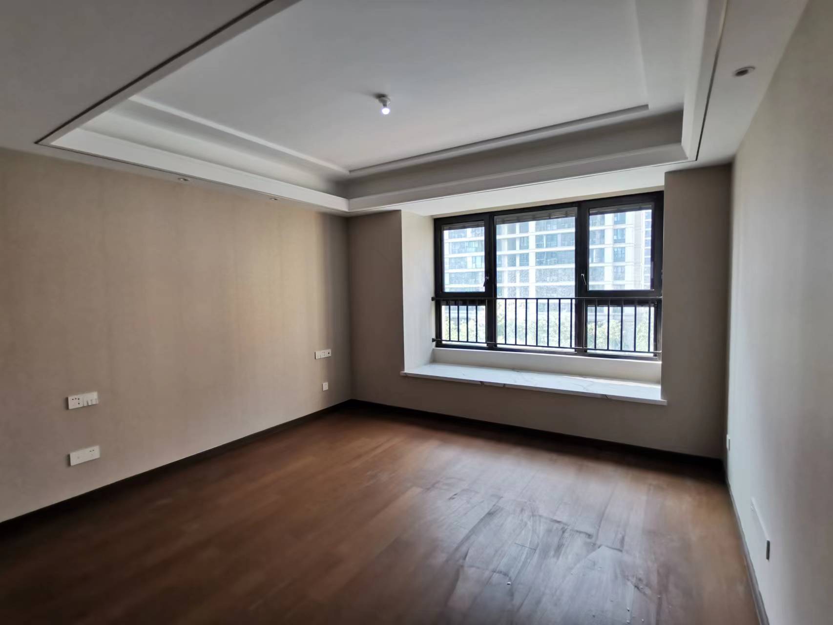兰园 5室2厅3卫 203m&sup2;