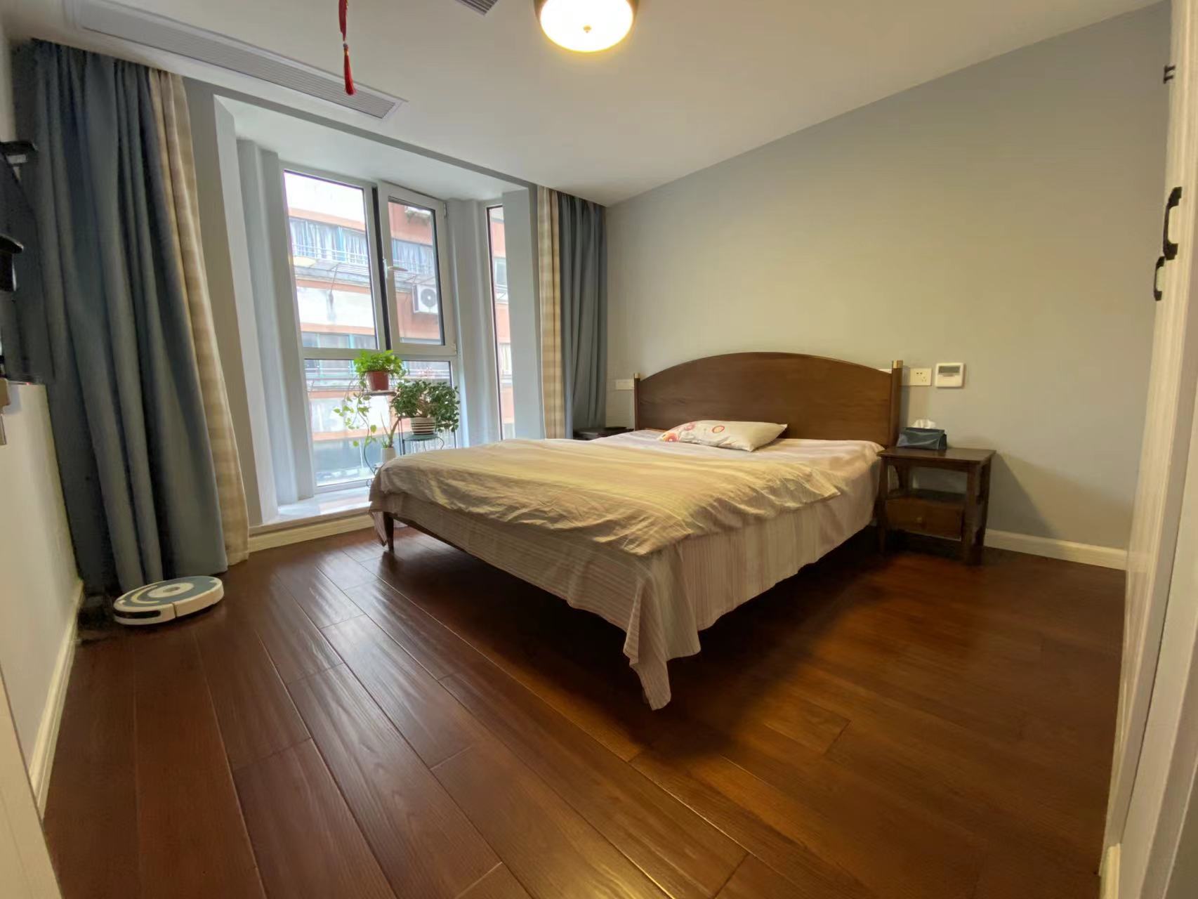 佳成花苑 5室3厅3卫 250.00m&sup2;