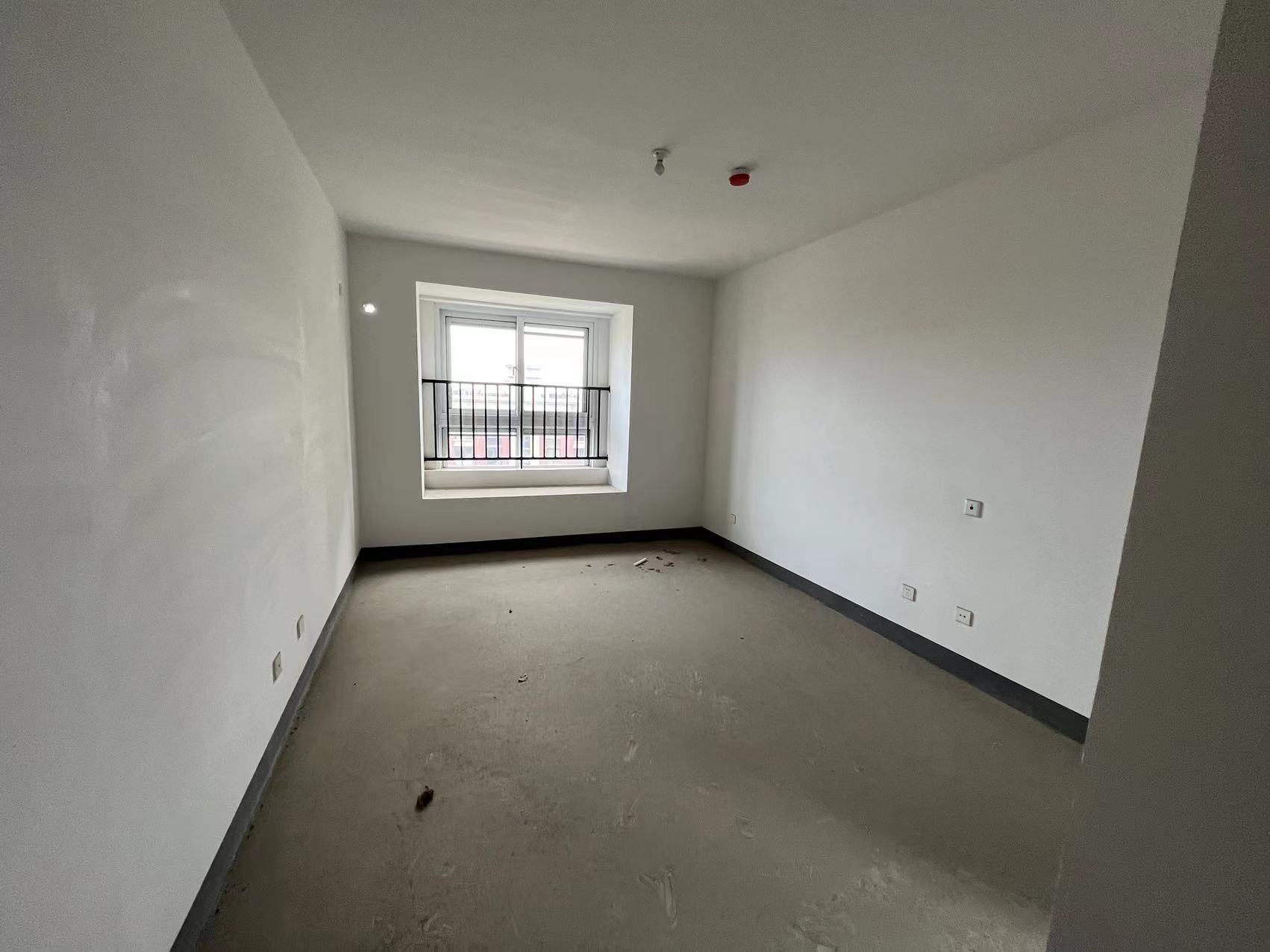 新城香溢紫郡 4室2厅2卫 140m&sup2;