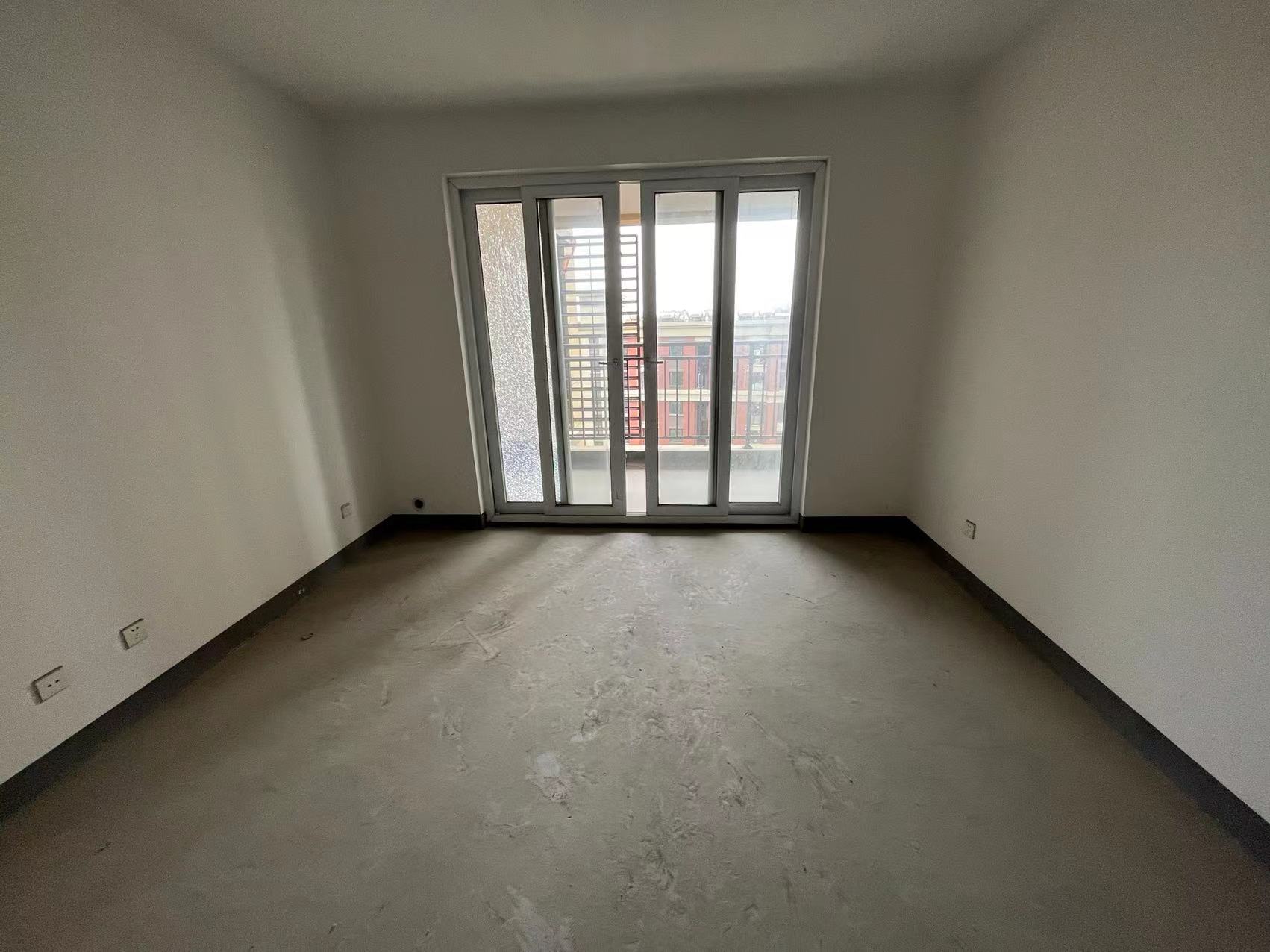 新城香溢紫郡 4室2厅2卫 140m&sup2;