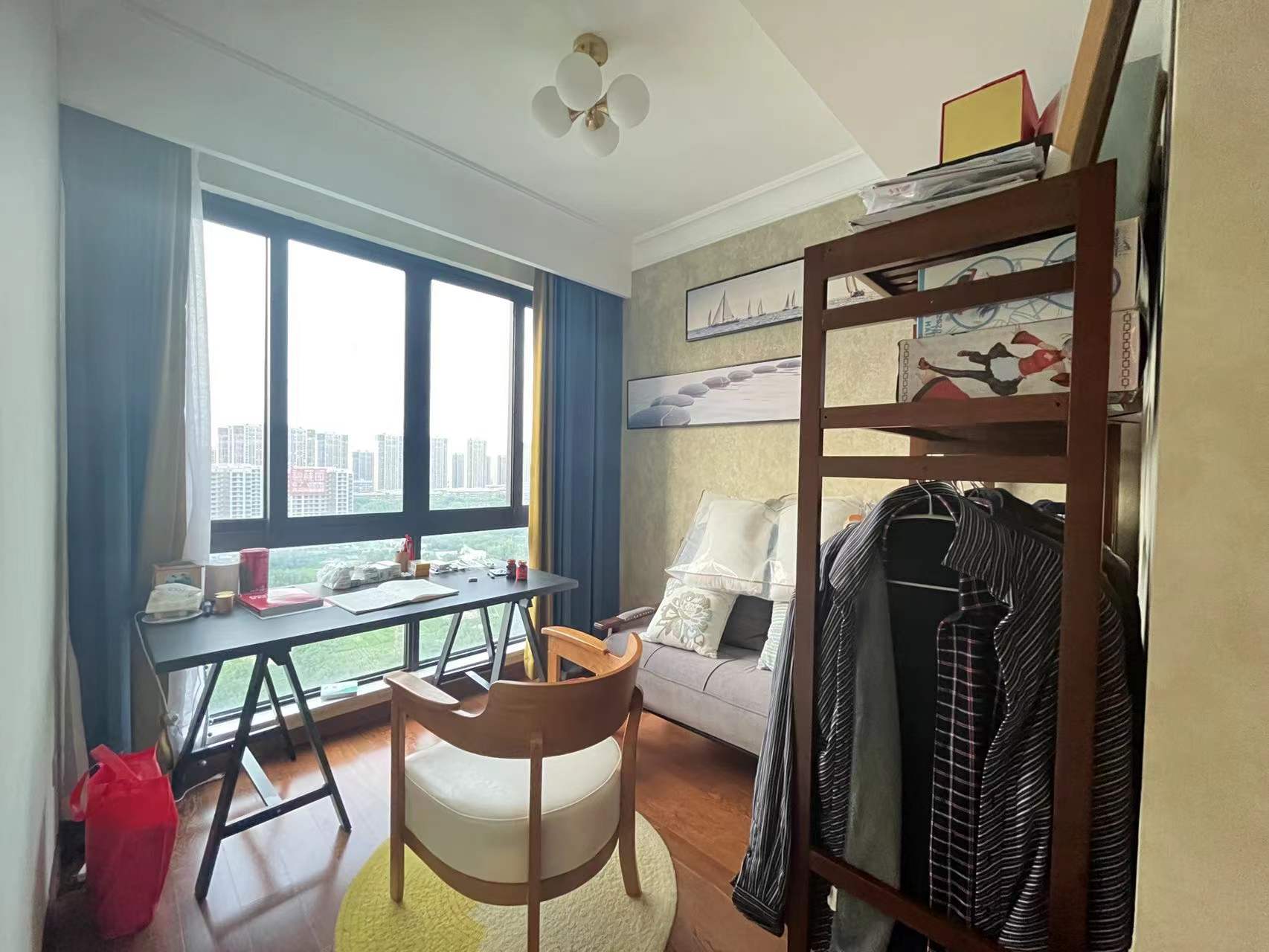 雍华府 3室2厅2卫 114m&sup2;