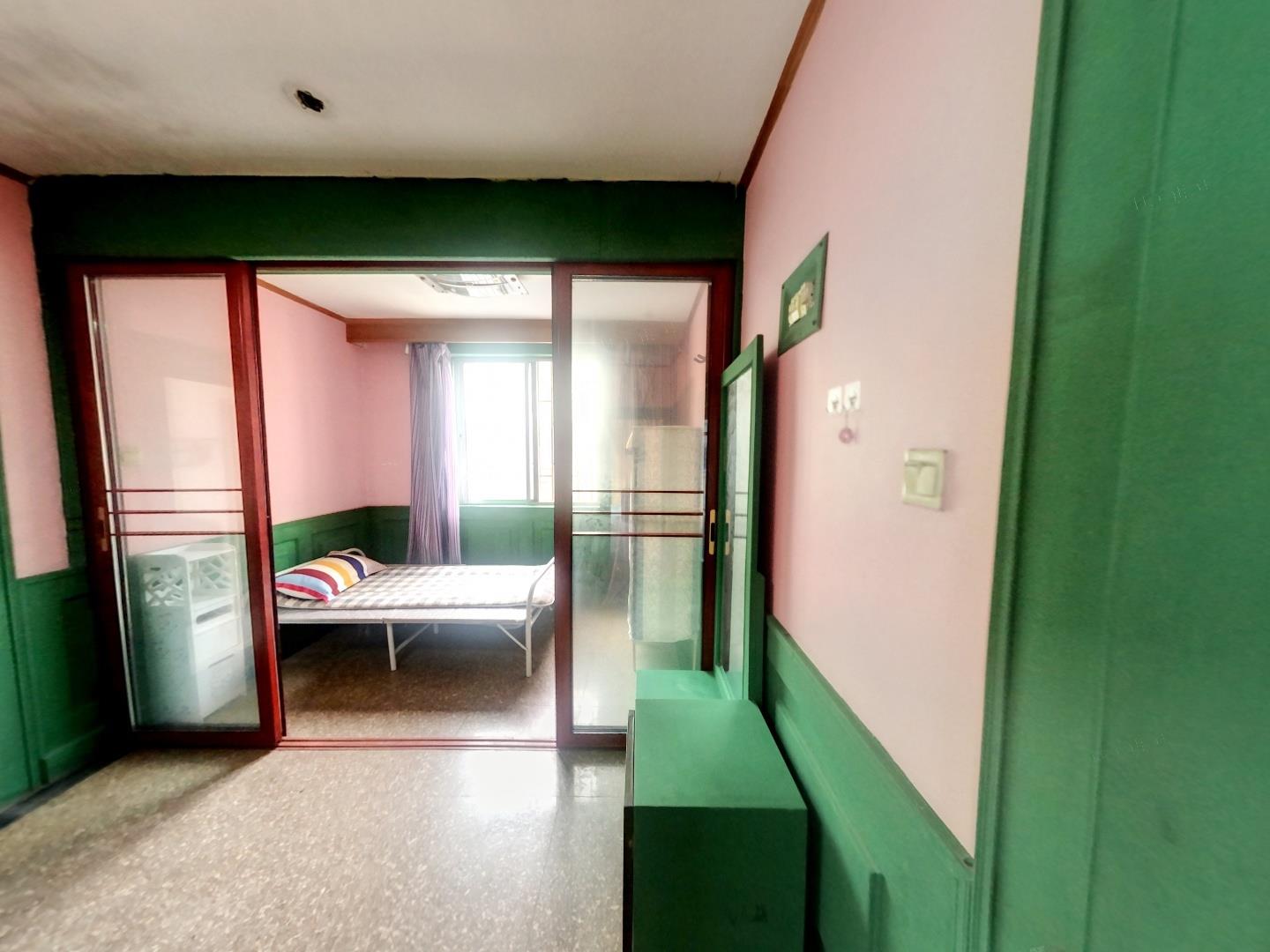 易家桥新村 2室1厅1卫 63m&sup2;